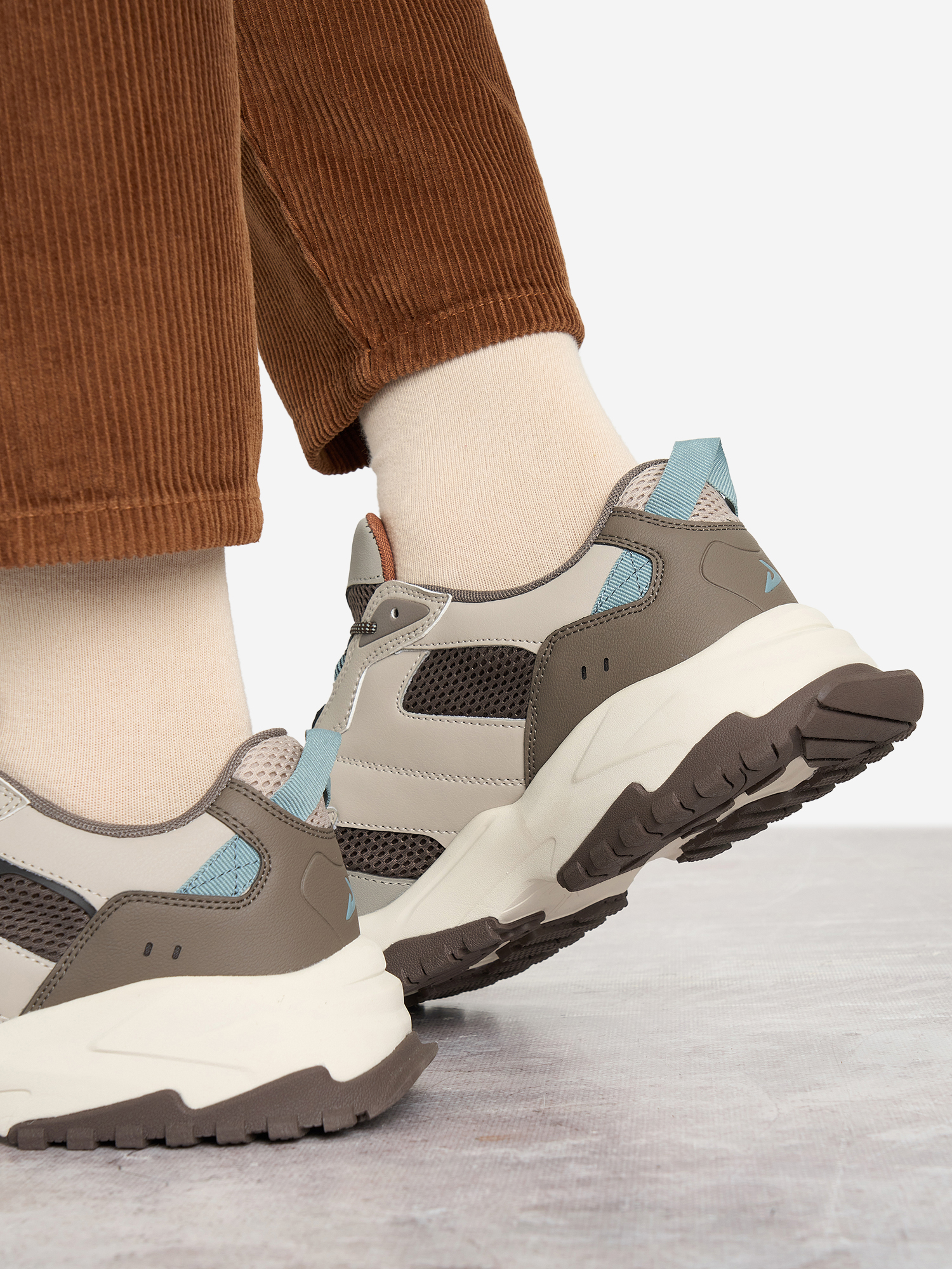 фото Кроссовки мужские demix trailish 3 mesh, бежевый
