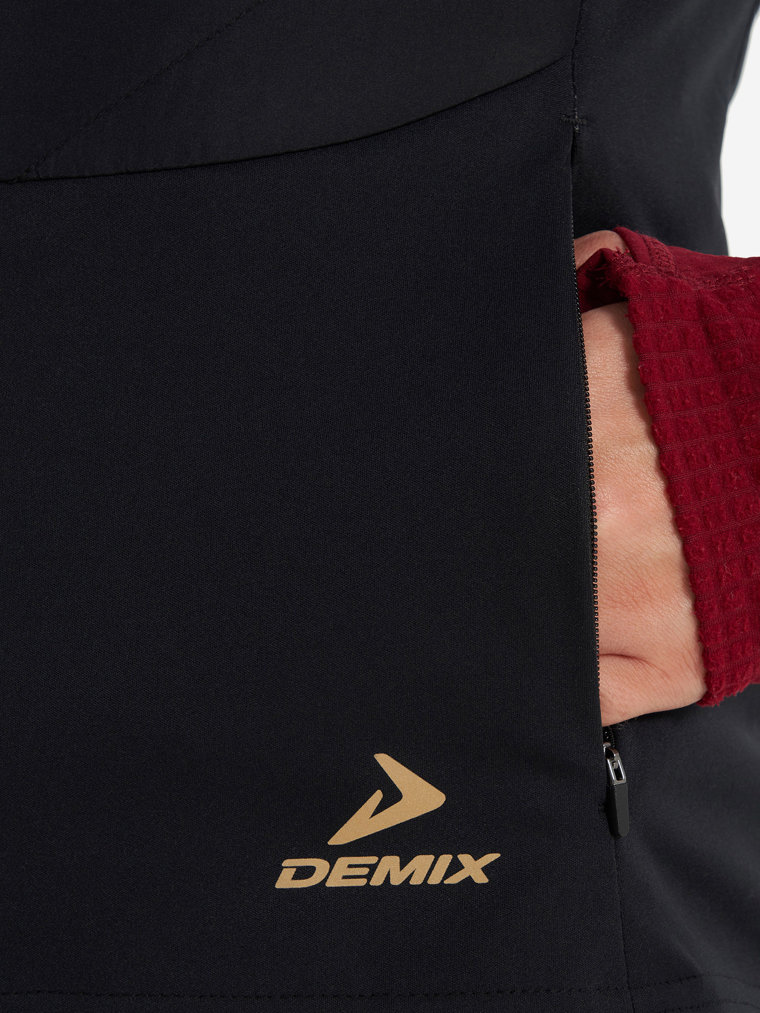 фото Жилет утепленный женский demix, черный