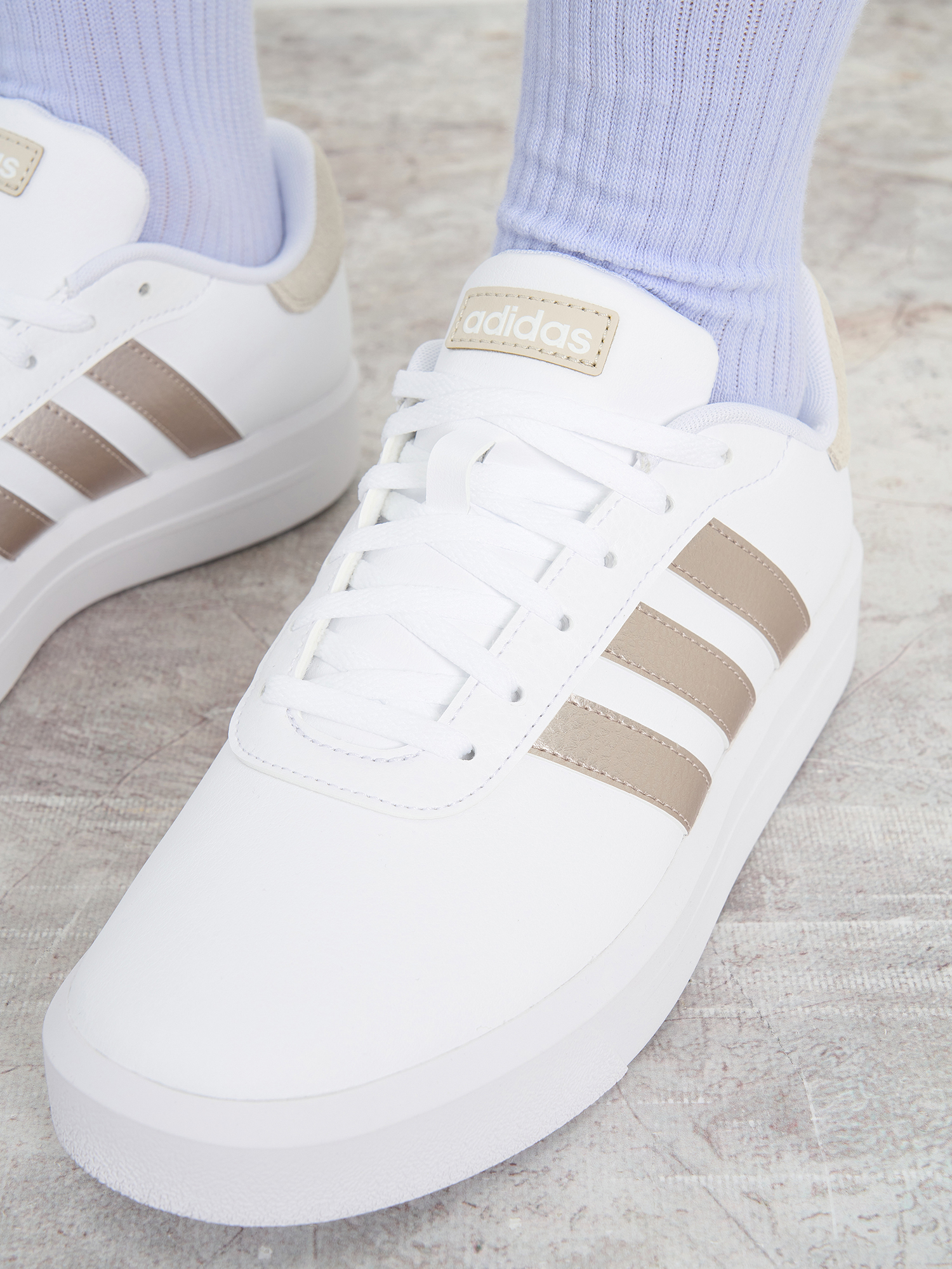 фото Кеды женские adidas court platform, белый