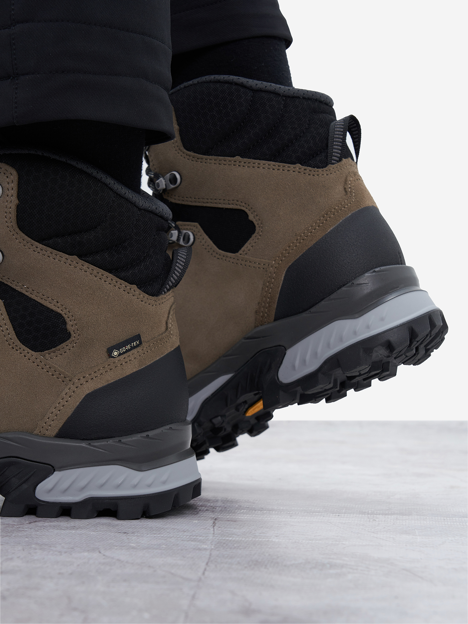 фото Ботинки мужские lowa corvara gtx mid, бежевый