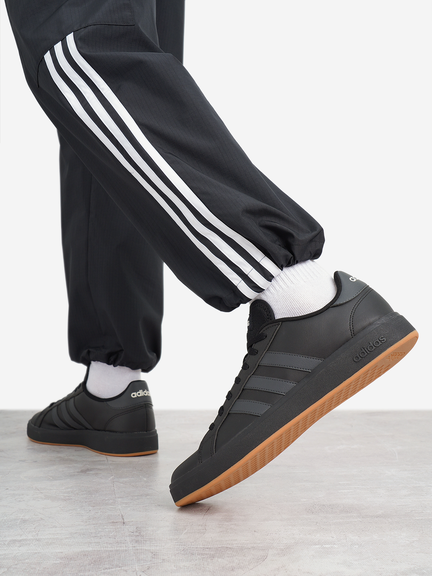 Кеды мужские adidas Grand Court Base 2.0, Черный
Кеды мужские adidas Grand Court Base 2.0, Черный