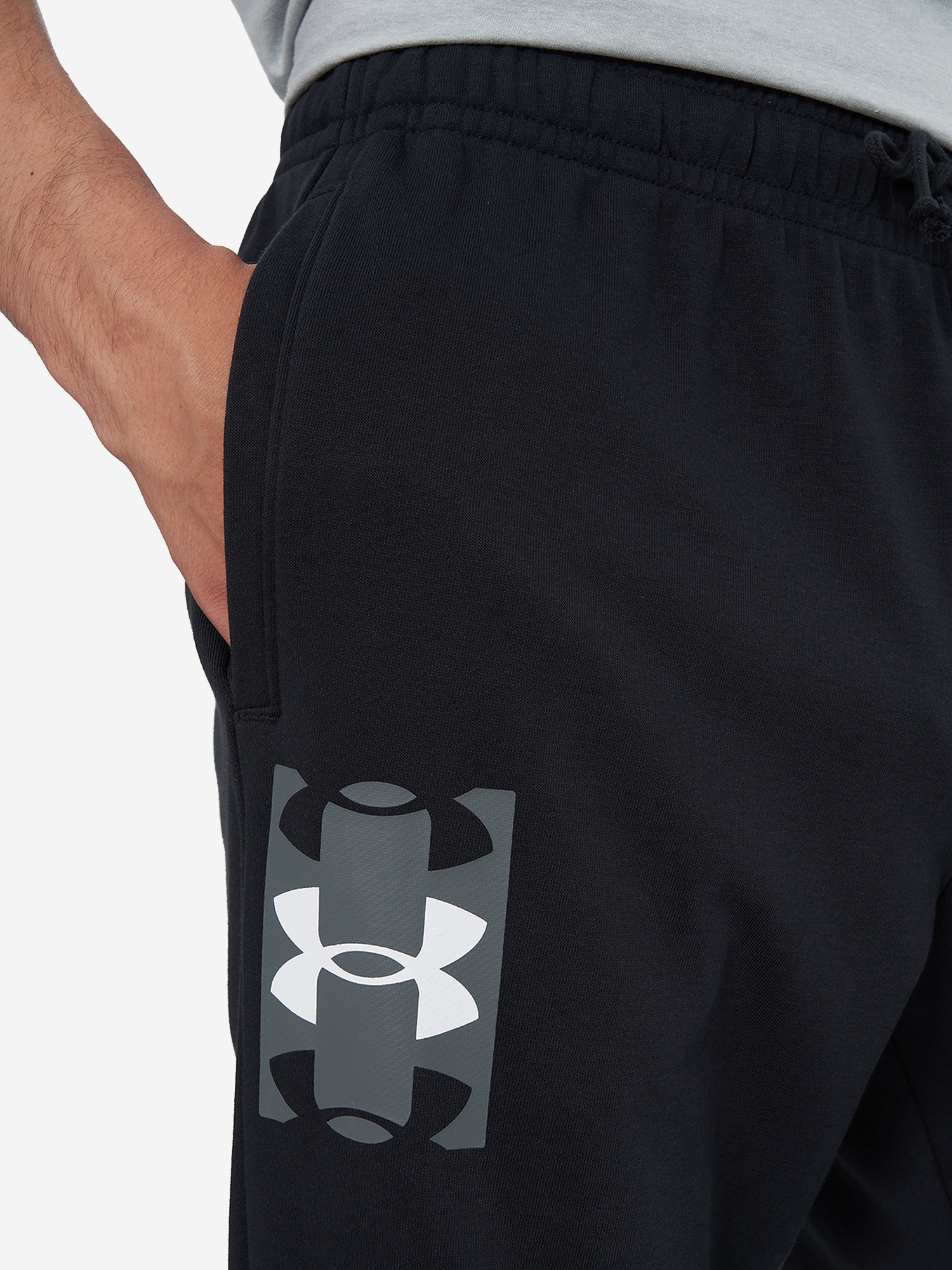 фото Брюки мужские under armour, черный