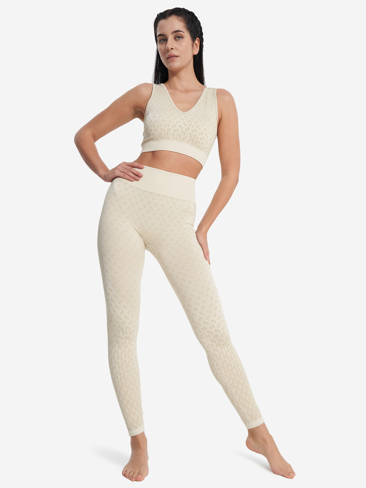 фото Топ бра спортивный demix highflow seamless longline, бежевый
