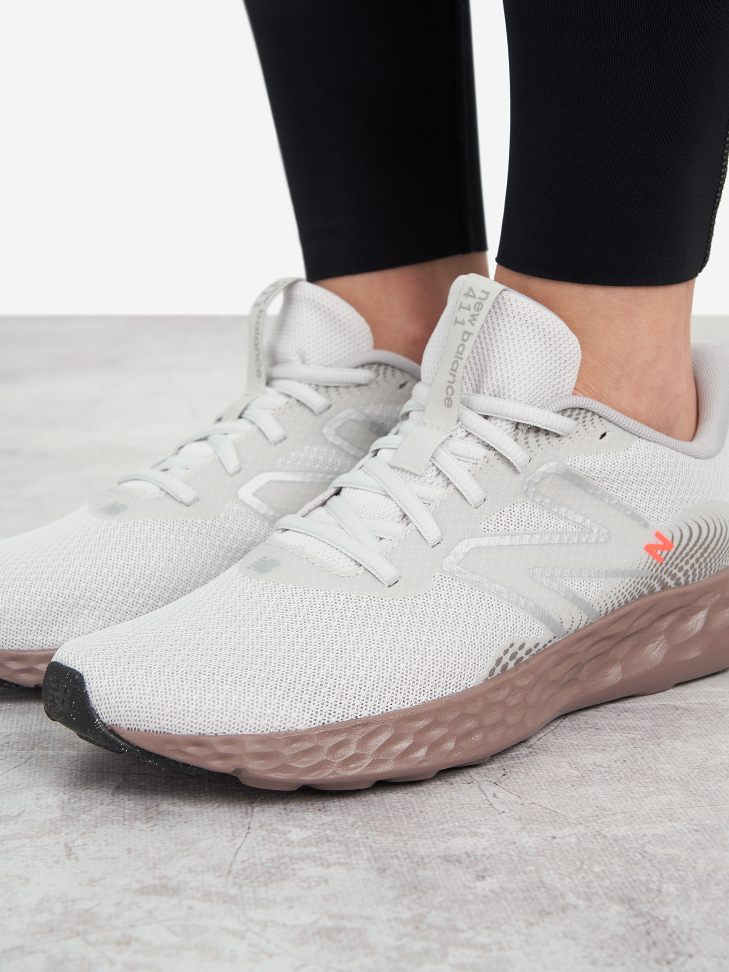 фото Кроссовки женские new balance 411, серый