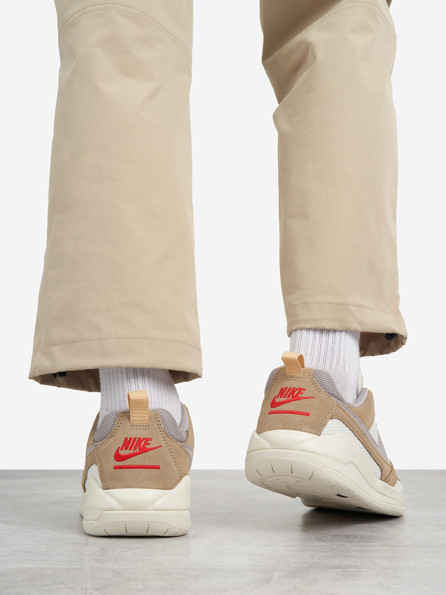 фото Кроссовки мужские nike jordan cmft era, коричневый