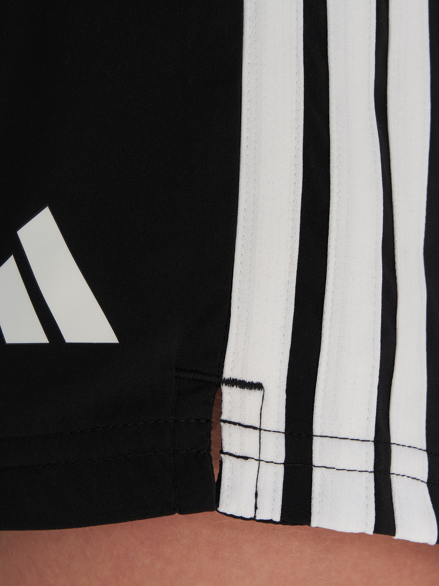 фото Шорты для девочек adidas, черный