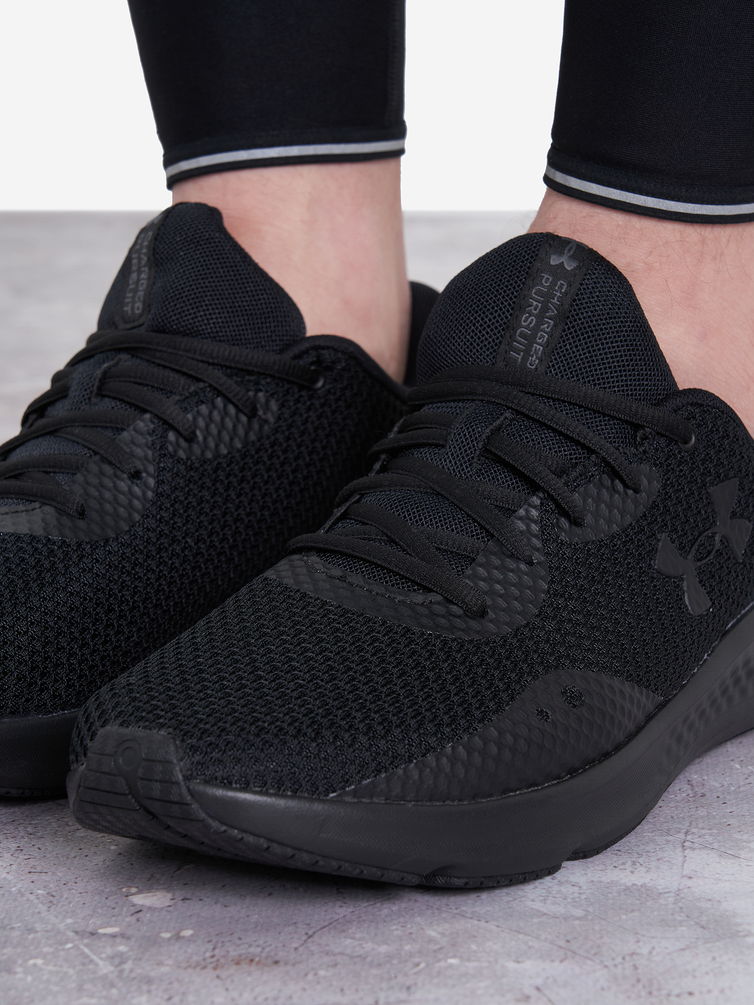 фото Кроссовки мужские under armour charged pursuit 3, черный