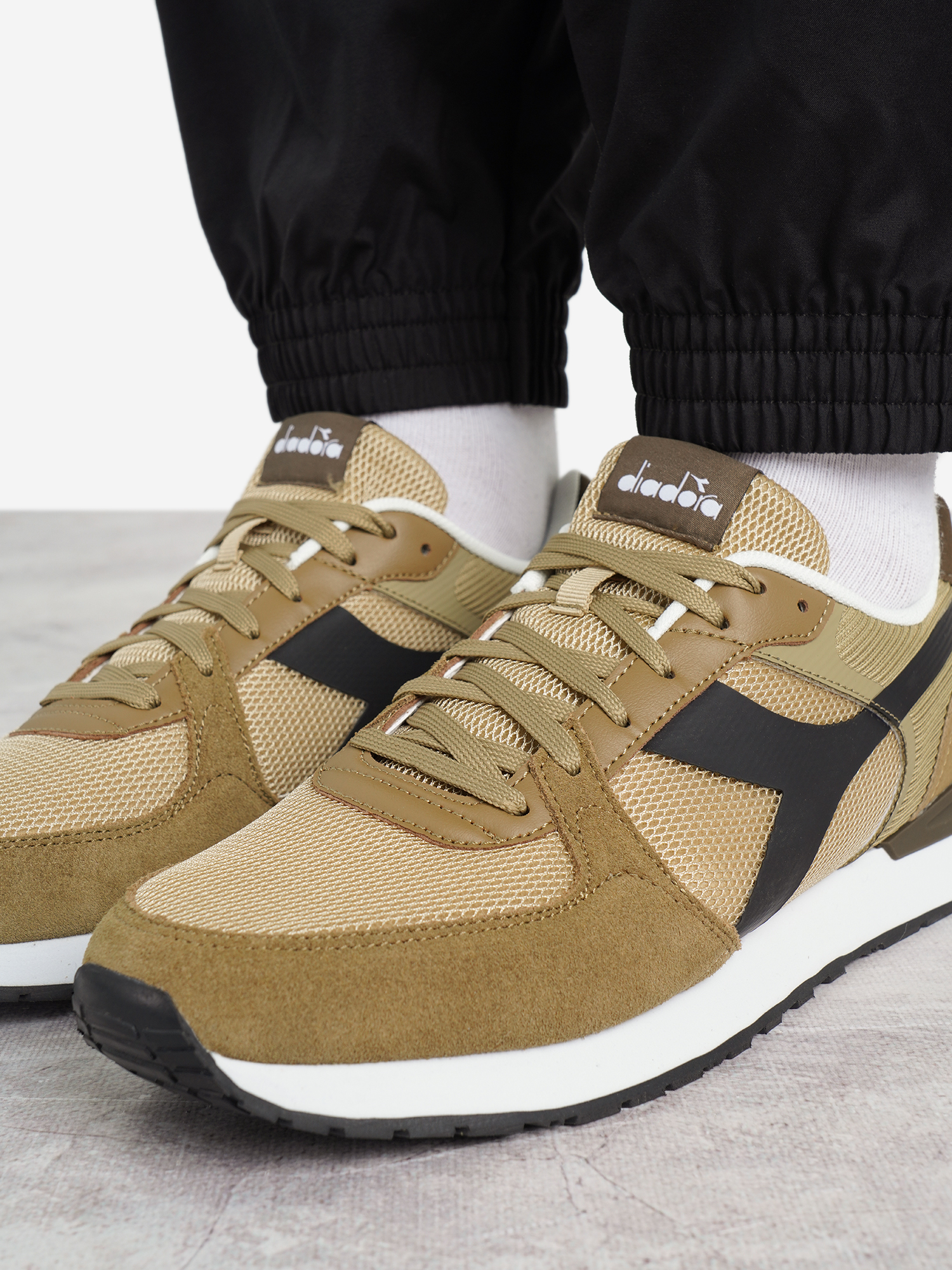 фото Кроссовки мужские diadora fenice, бежевый
