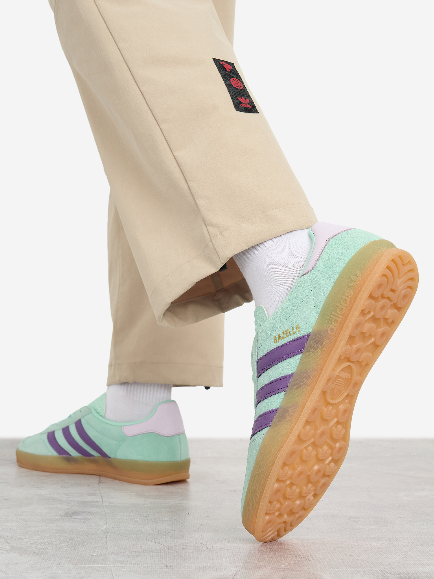 фото Кеды женские adidas gazelle indoor, зеленый