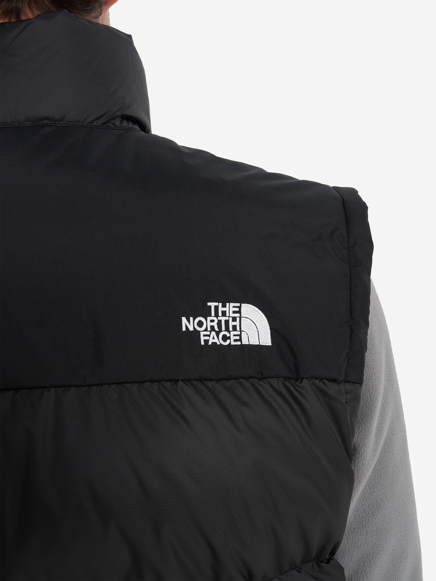 фото Жилет пуховый мужской the north face diablo down 2.0, черный