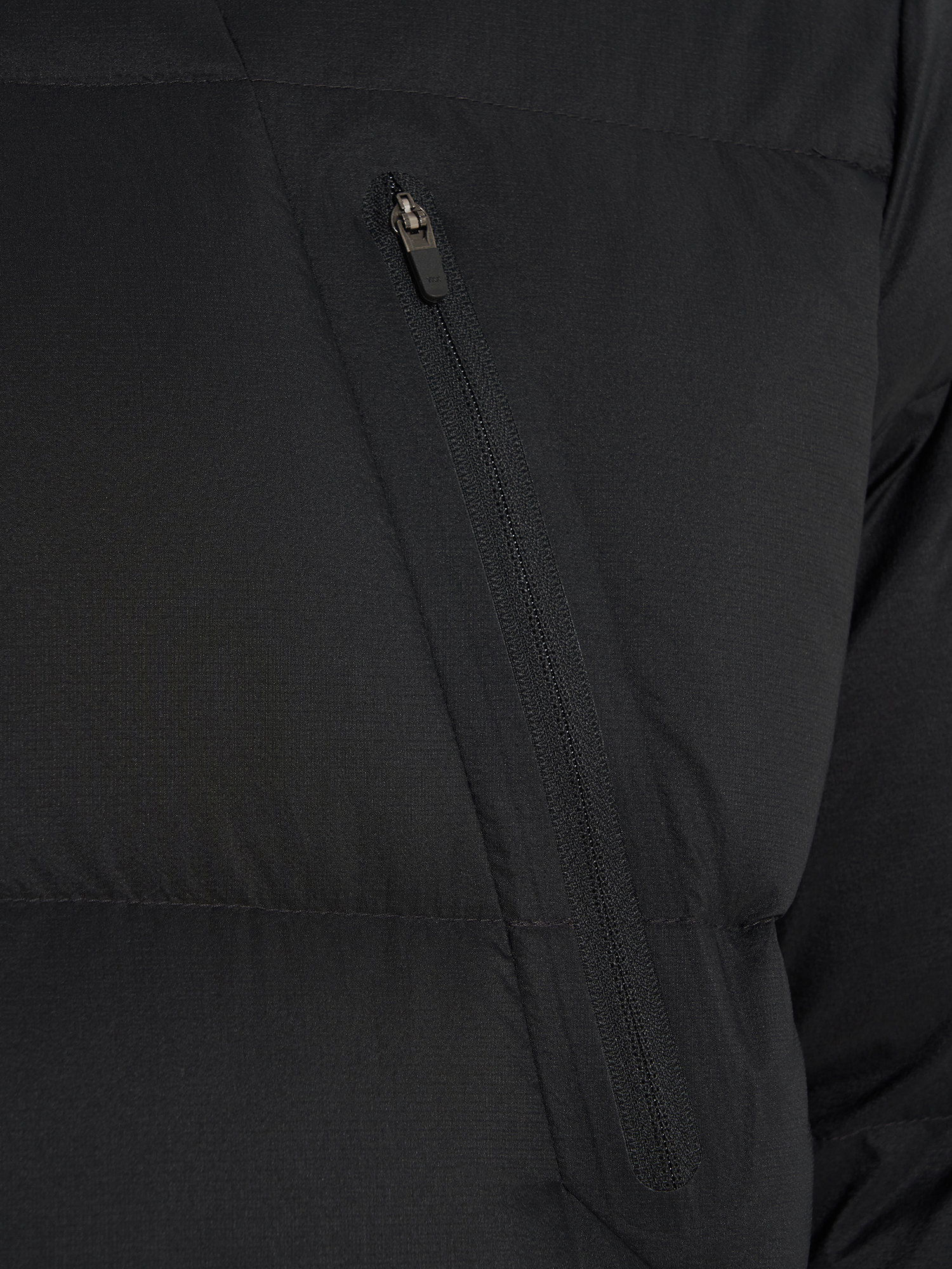 фото Пуховик мужской jack wolfskin wandermood, черный