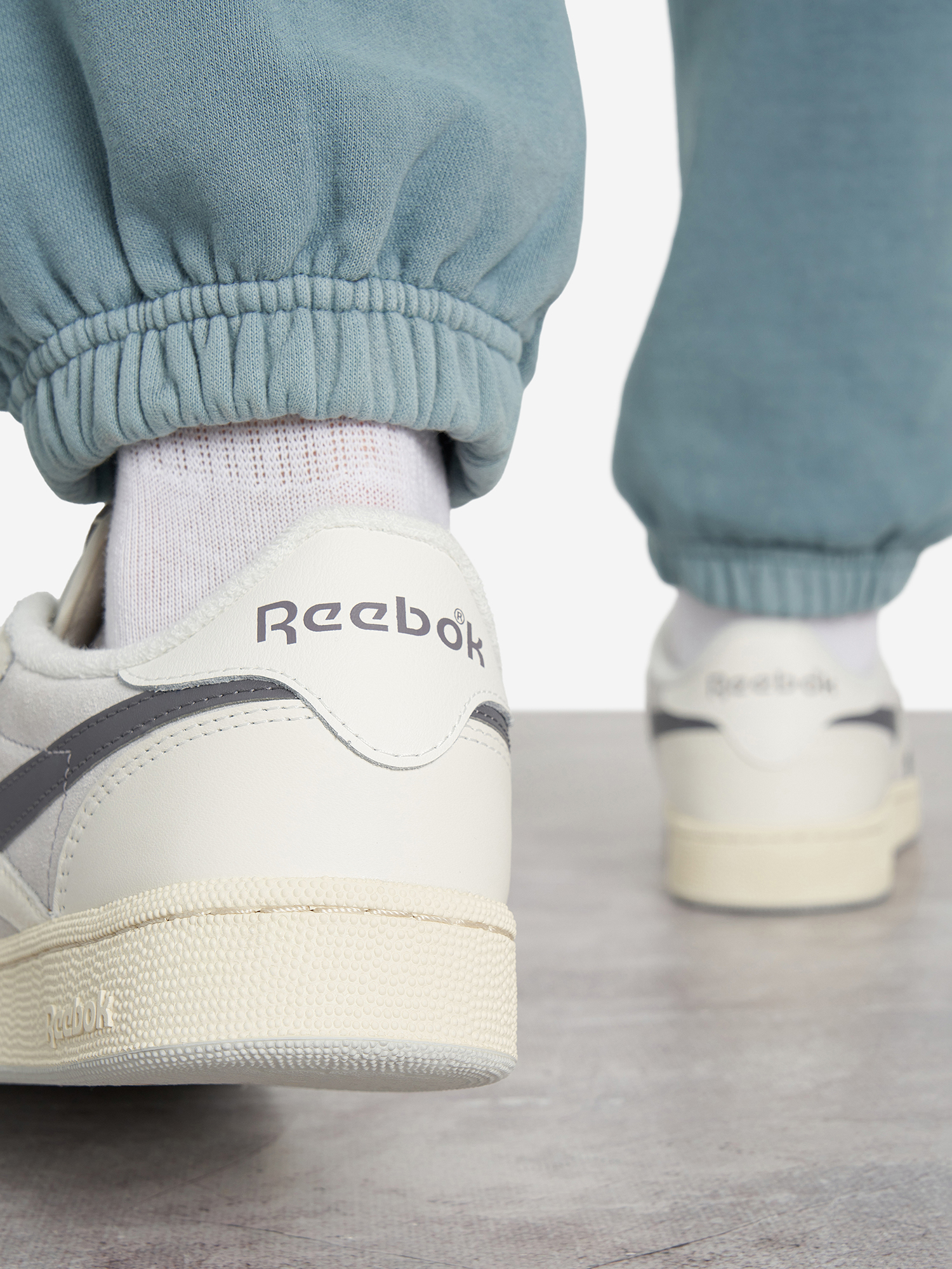 фото Кеды мужские reebok club c revenge vintage ii, серый