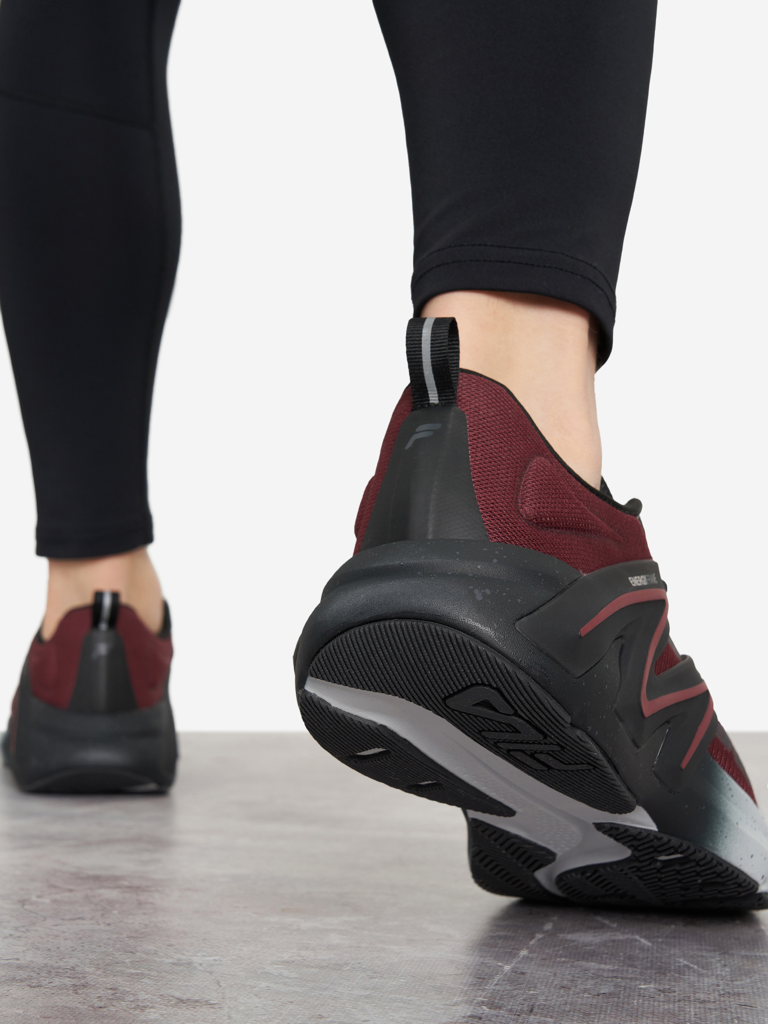 фото Кроссовки мужские fila neon, красный