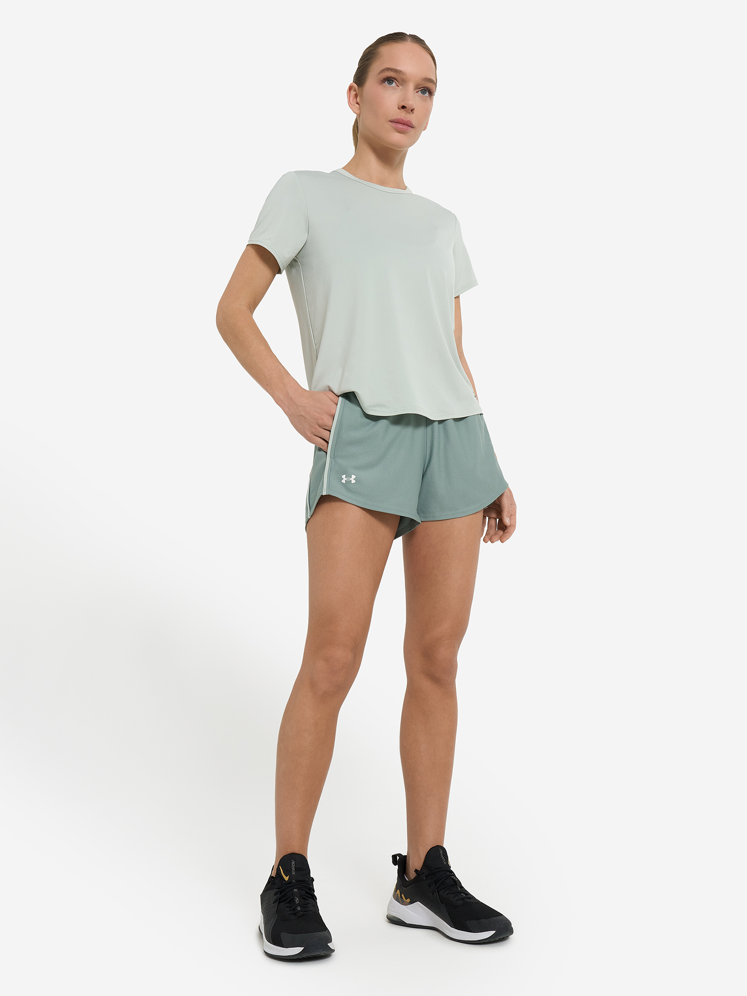 фото Шорты женские under armour tech play up, зеленый