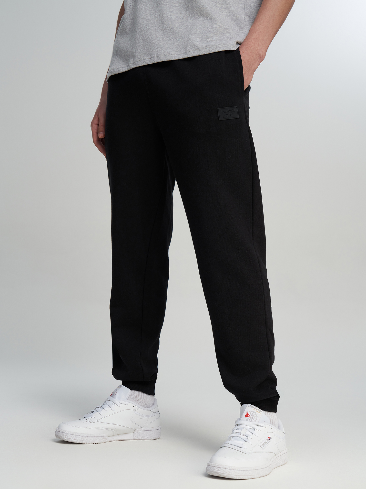 Брюки мужские Reebok, Черный
Брюки мужские Reebok, Черный