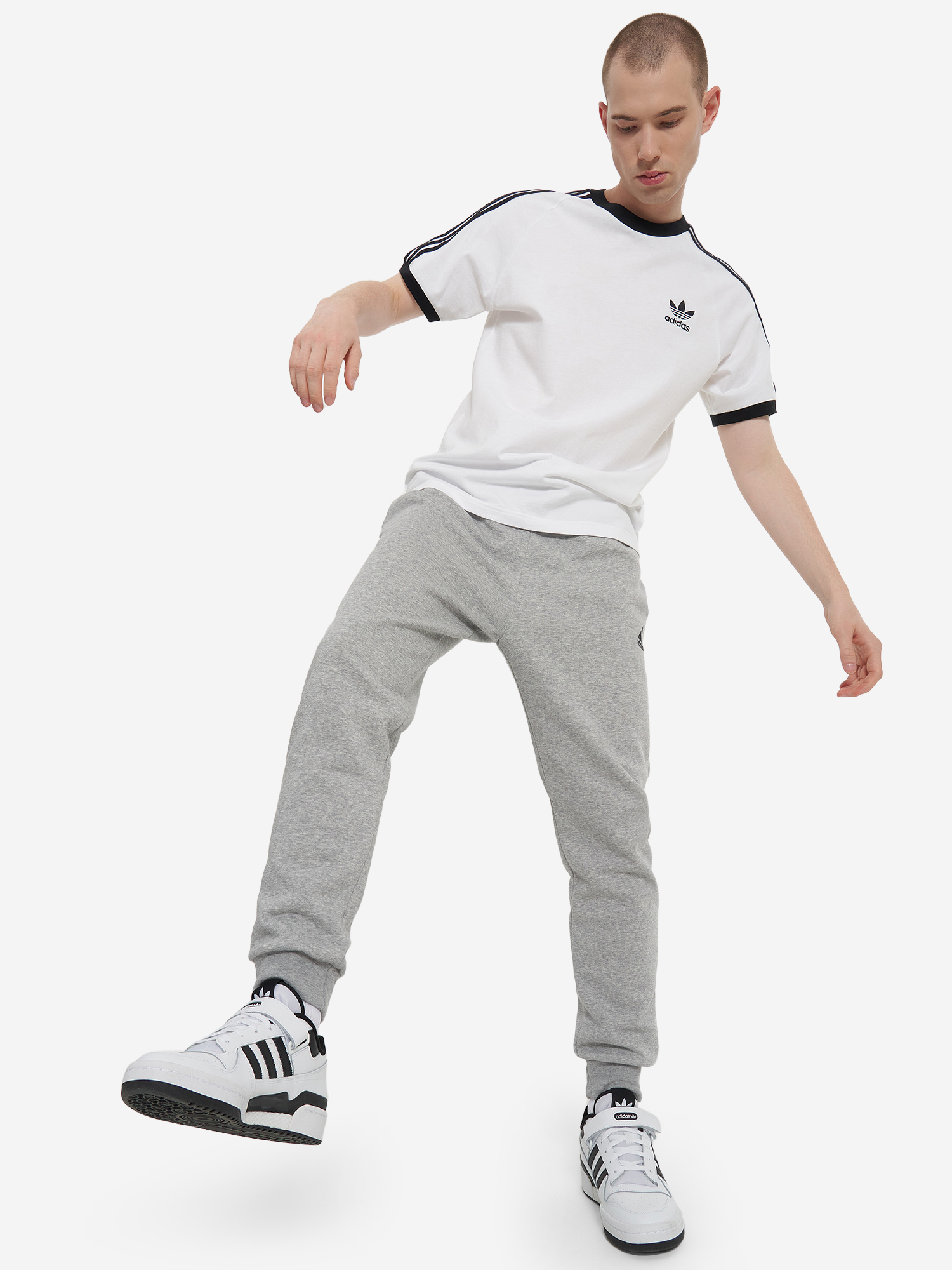 фото Брюки мужские adidas feelcozy, серый