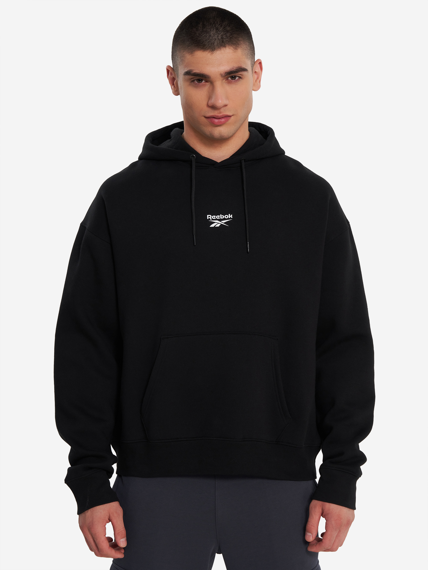 фото Худи мужское reebok nabeel mountain, черный