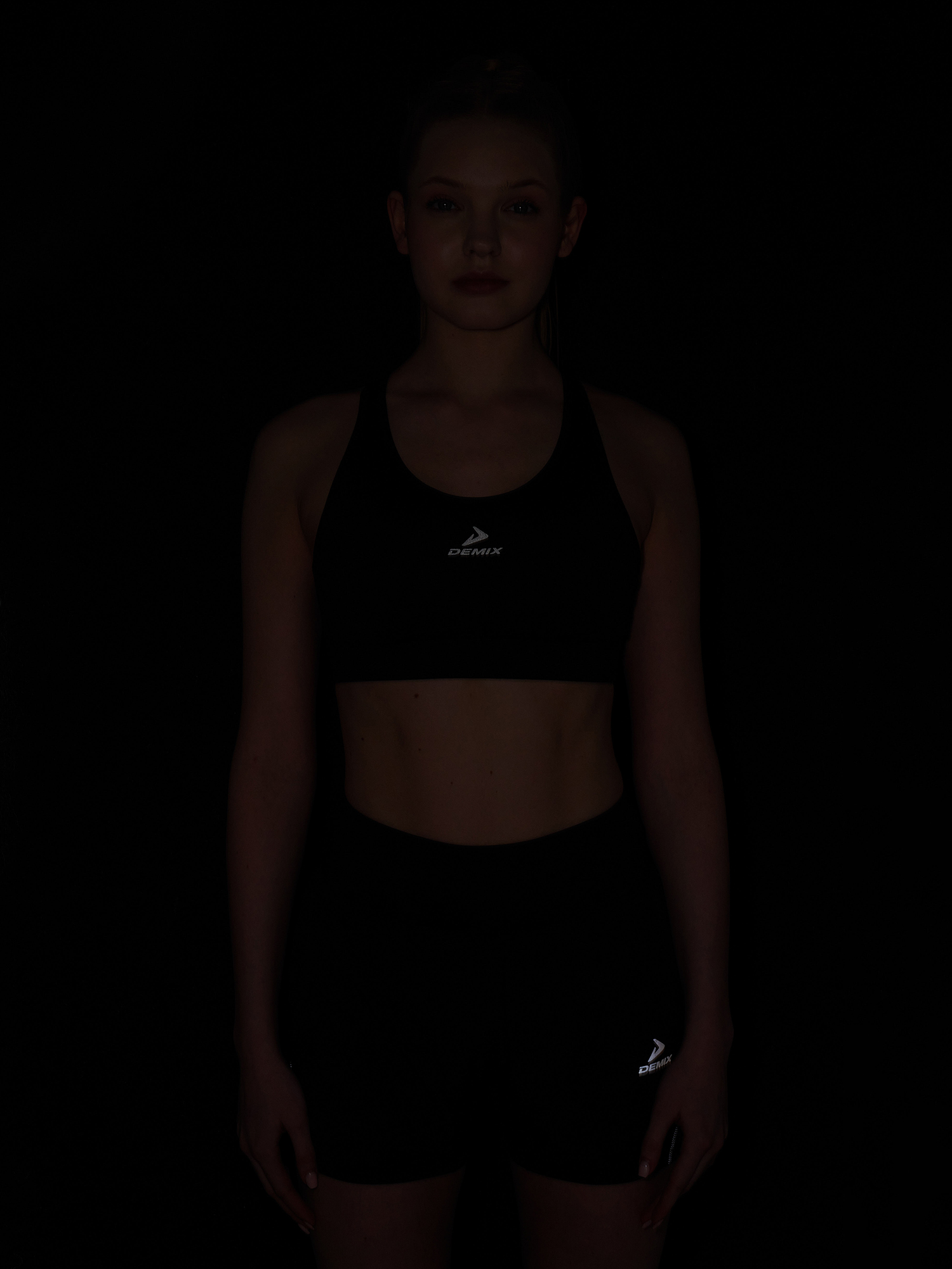 фото Топ бра спортивный demix activemove urban mesh back, черный
