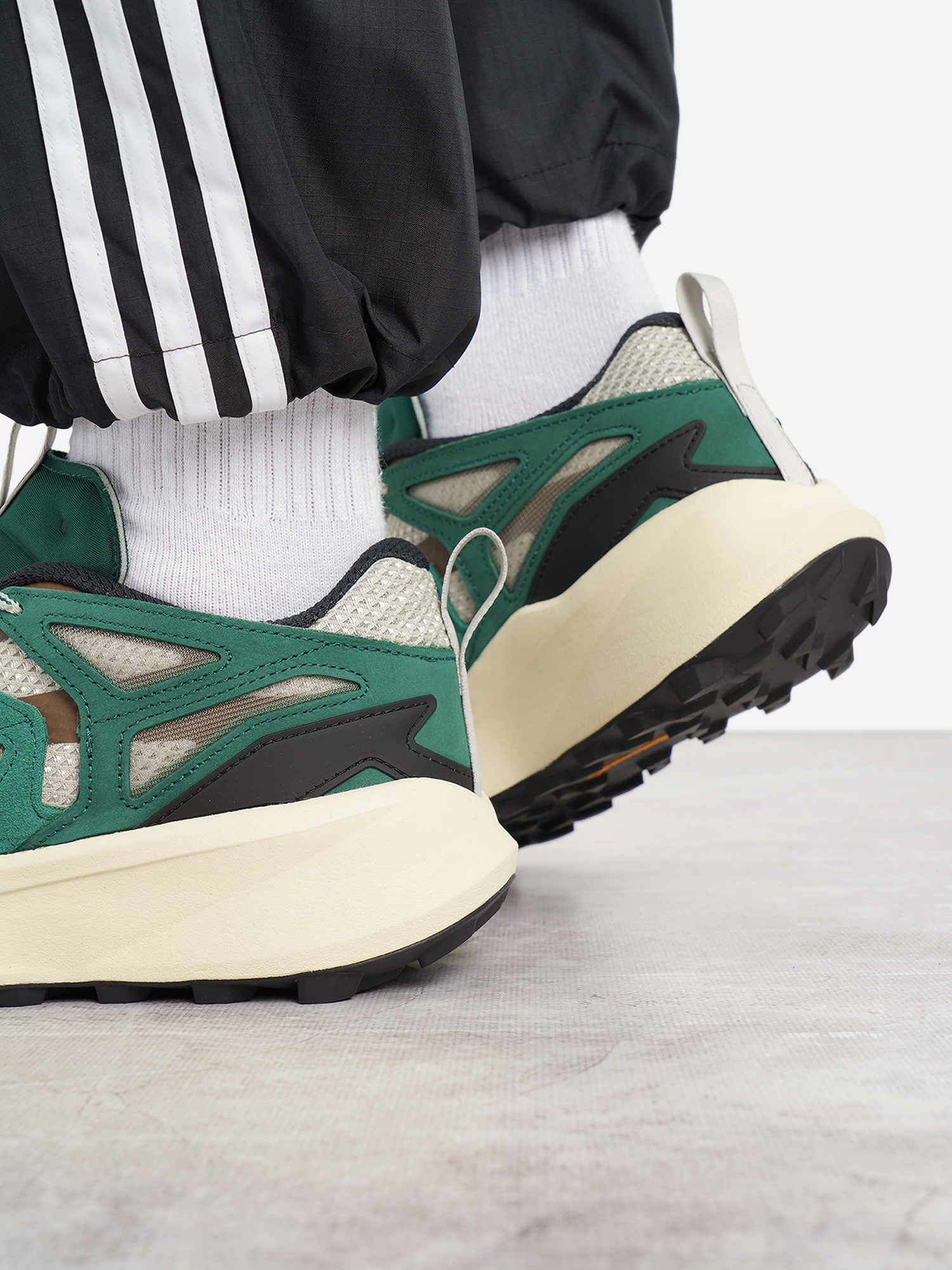 фото Кроссовки мужские adidas kantai trail, серый