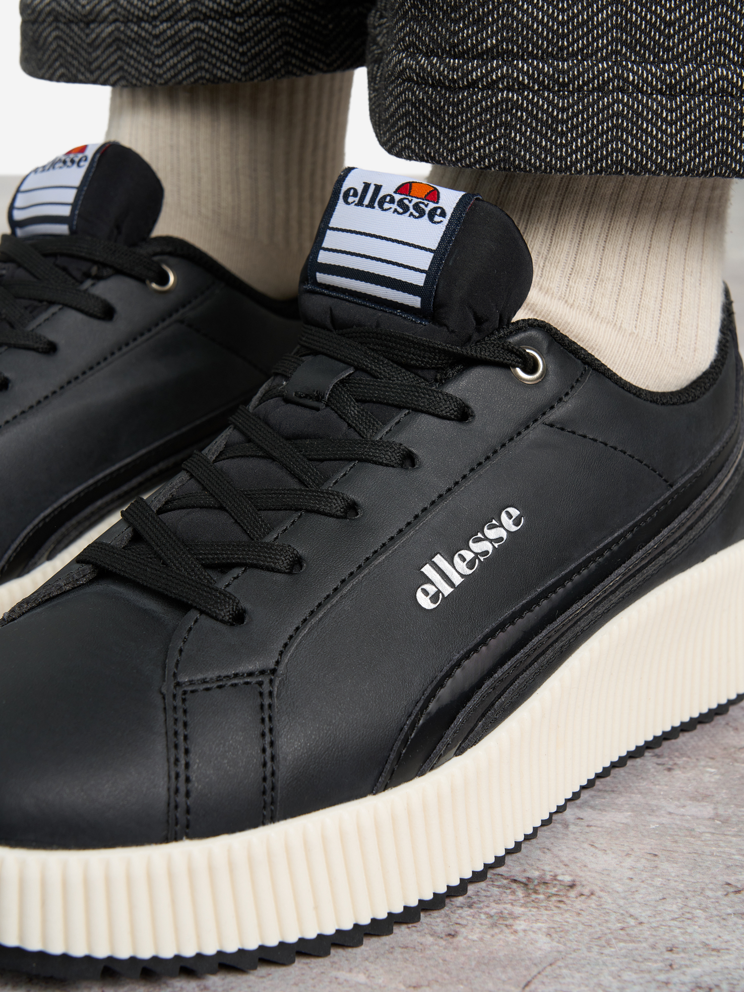 фото Кроссовки женские ellesse astra, черный