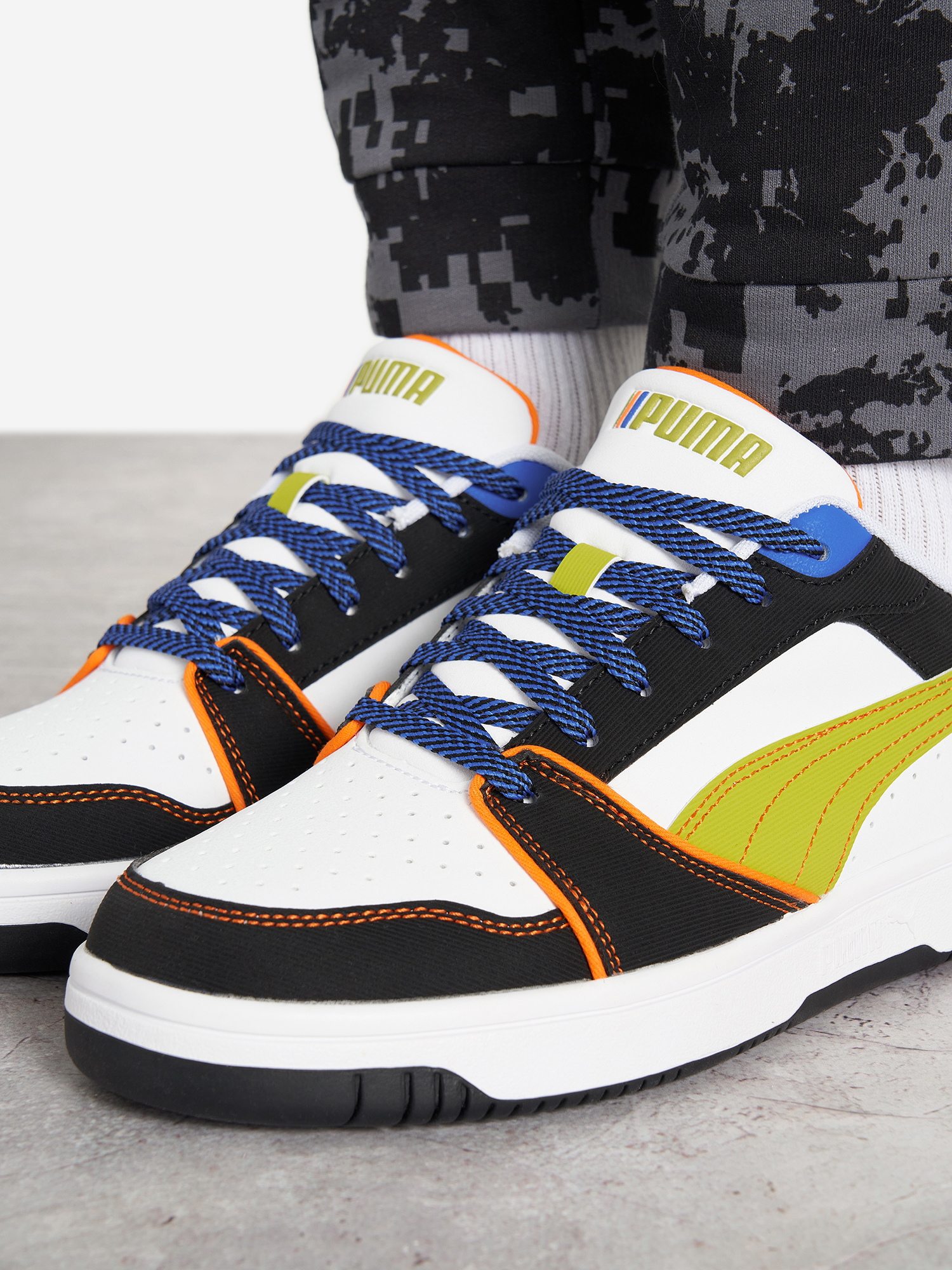 фото Кеды для мальчиков puma rebound v6 lo starblitz jr, белый