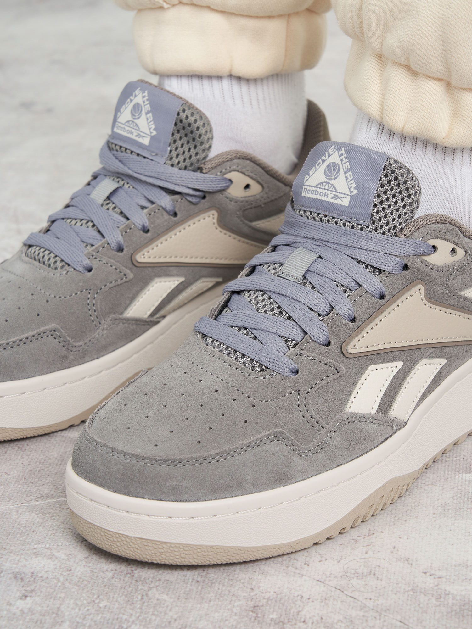 фото Кеды женские reebok atr chill, серый
