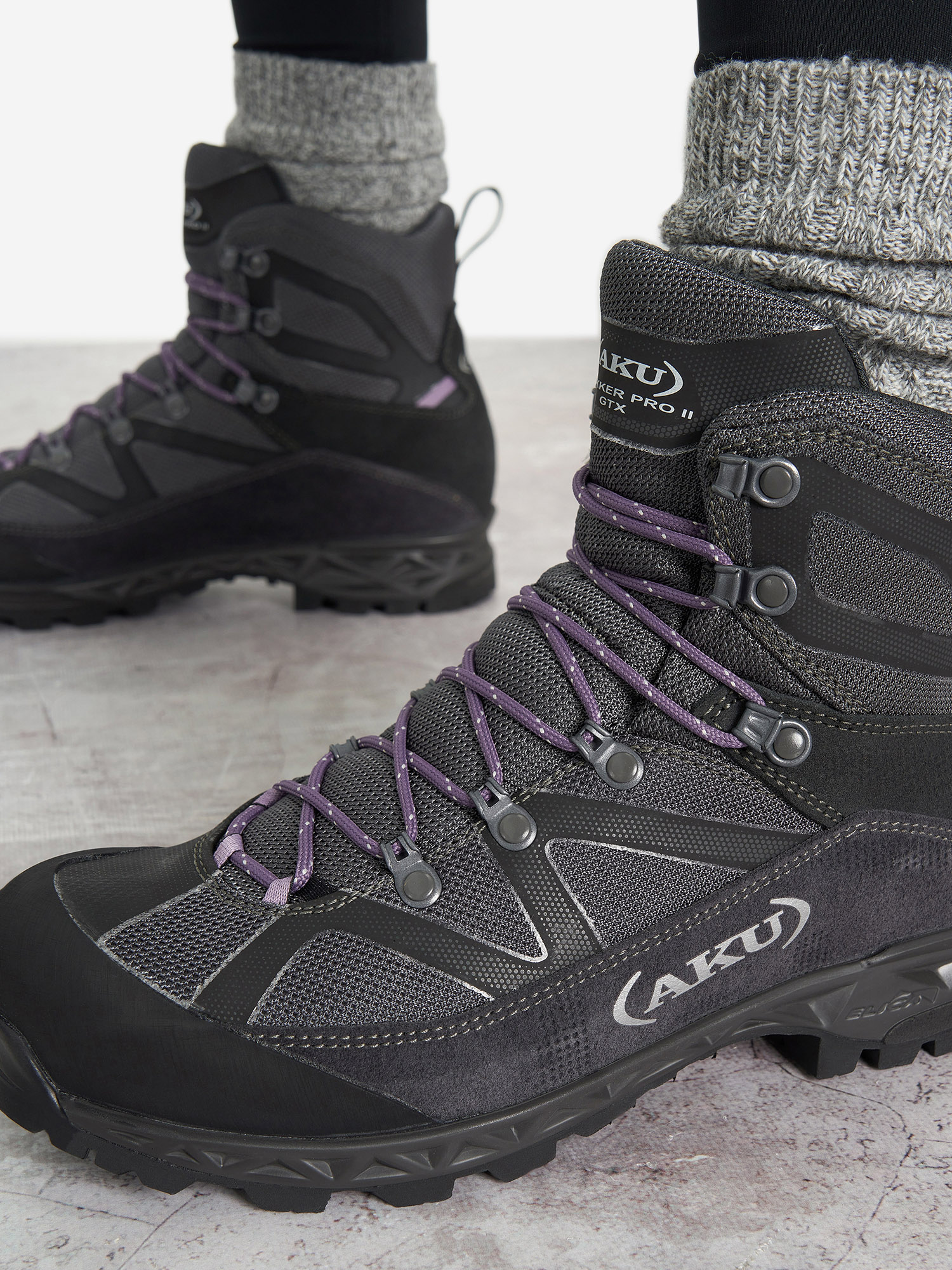 фото Ботинки женские aku trekker pro ii gtx, серый