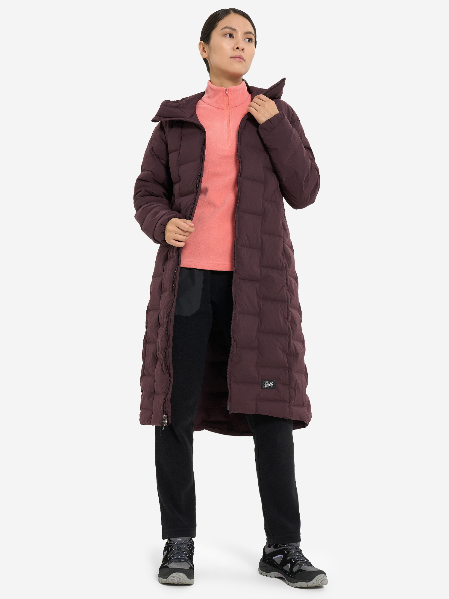 фото Пальто пуховое женское mountain hardwear stretchdown, фиолетовый