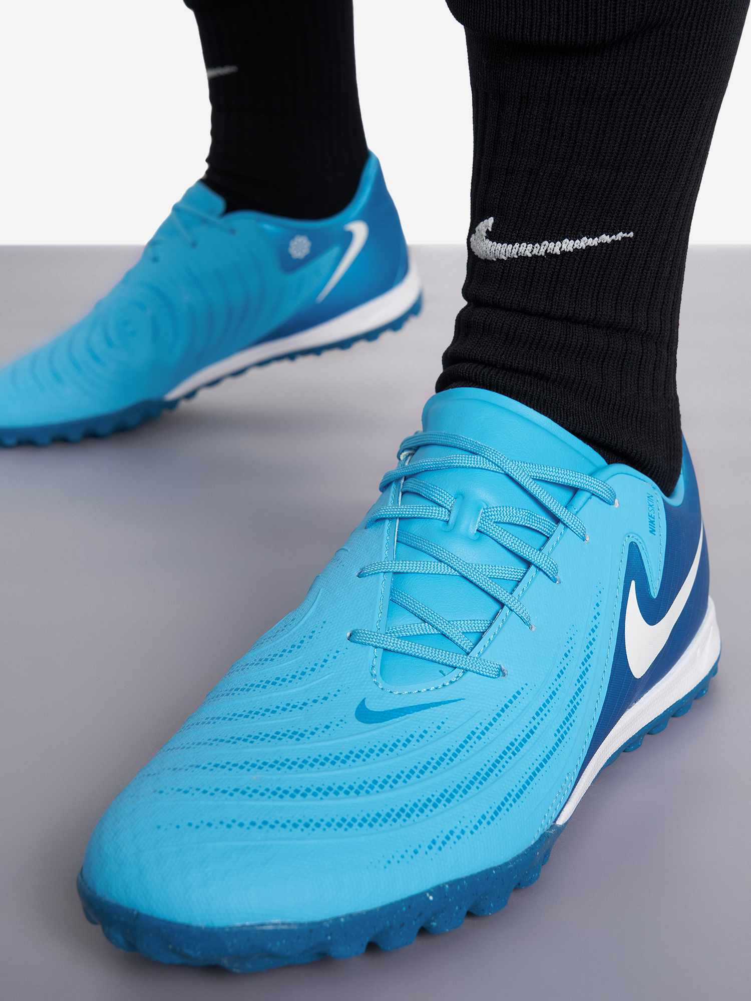 фото Бутсы мужские nike phantom gx ii academy tf, голубой