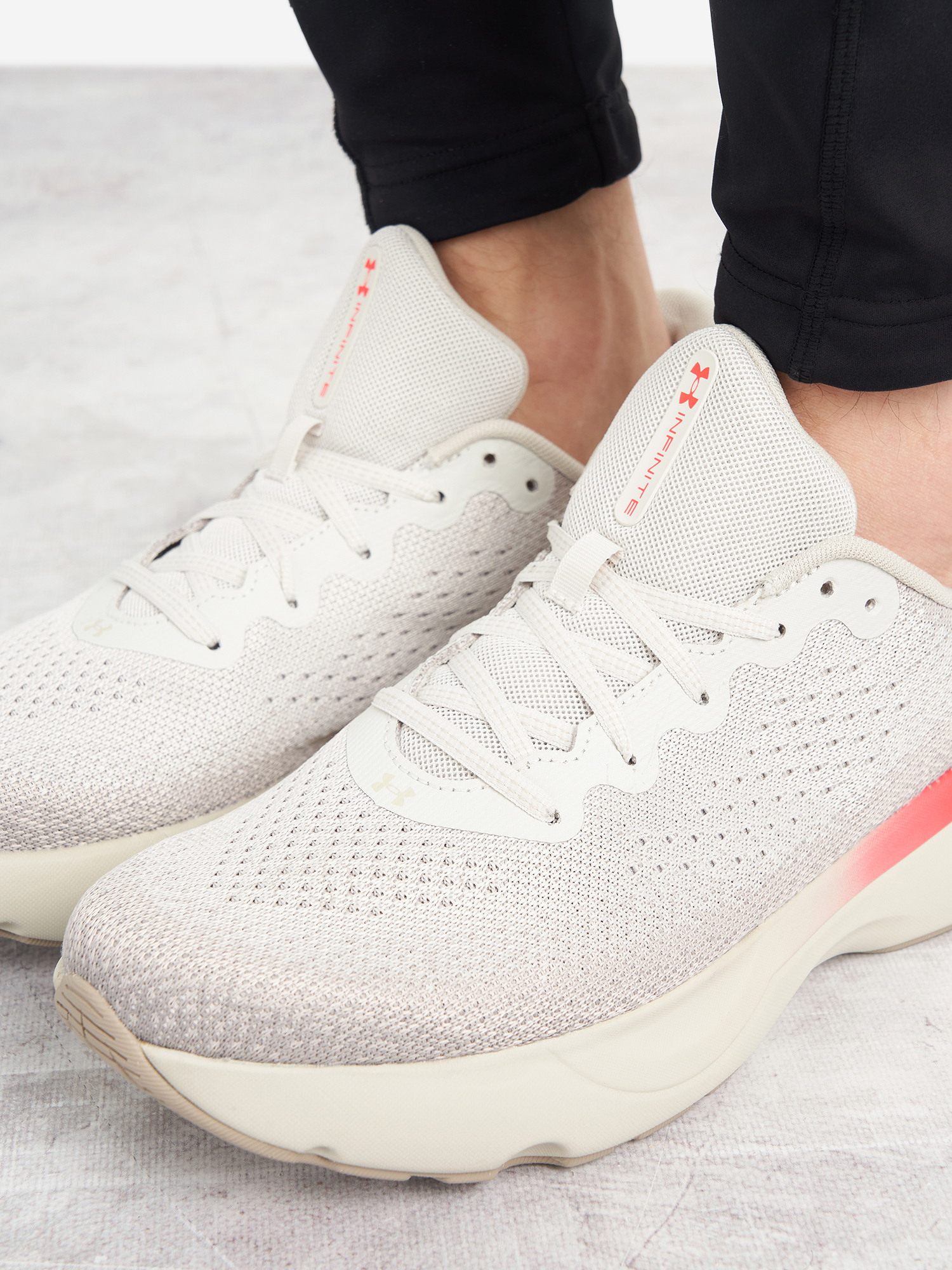 фото Кроссовки мужские under armour infinite, белый