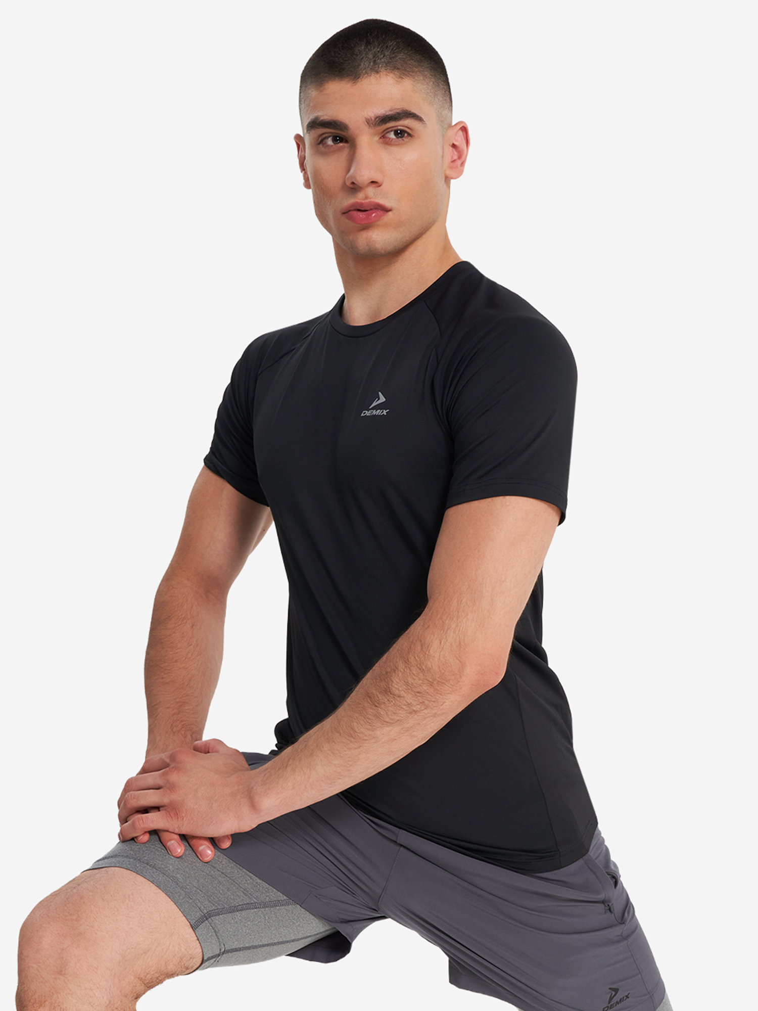 Футболка мужская Demix, Черный
Футболка мужская Demix, Черный