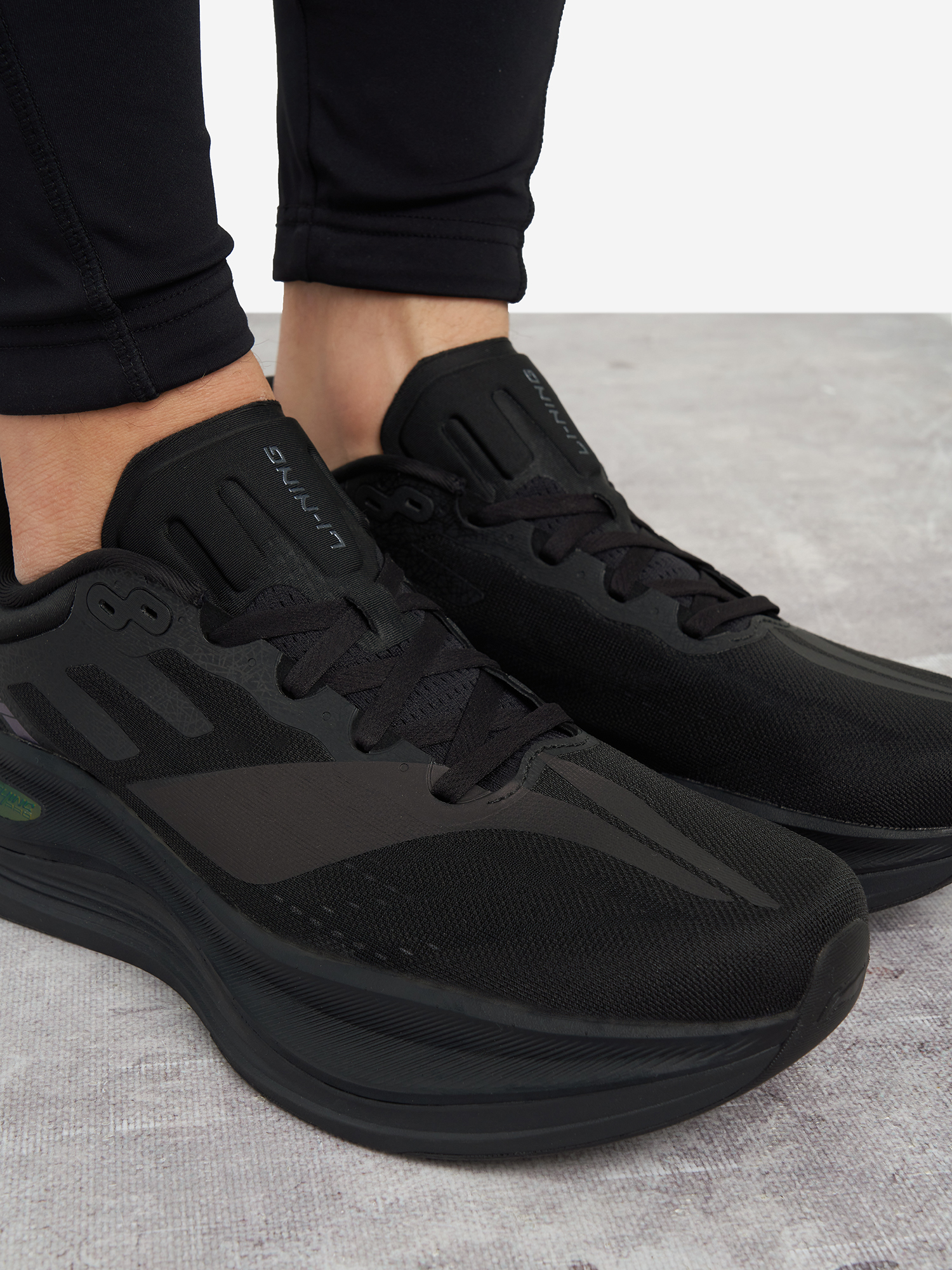фото Кроссовки мужские li-ning yueying 5 pro, черный