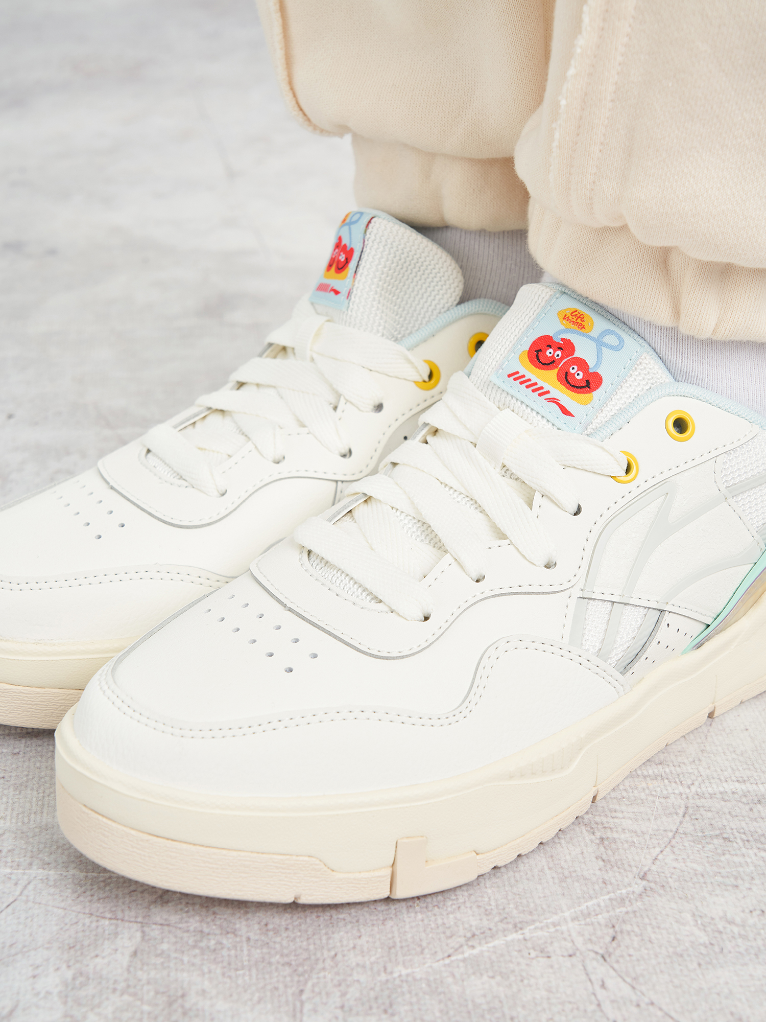 фото Кроссовки женские li-ning common 80 s, бежевый