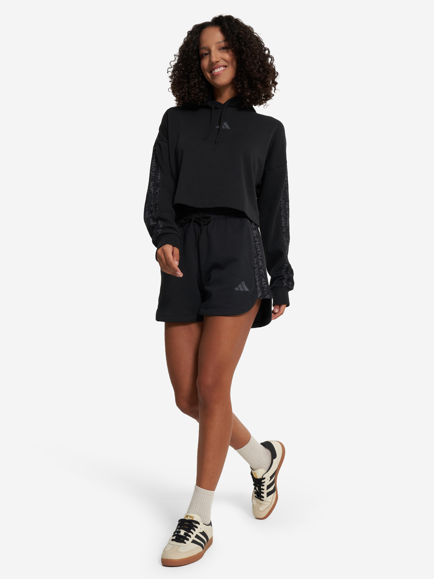 фото Худи женское adidas, черный