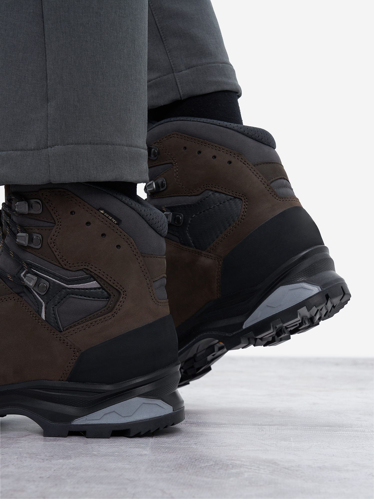 фото Ботинки мужские lowa camino evo gtx, коричневый