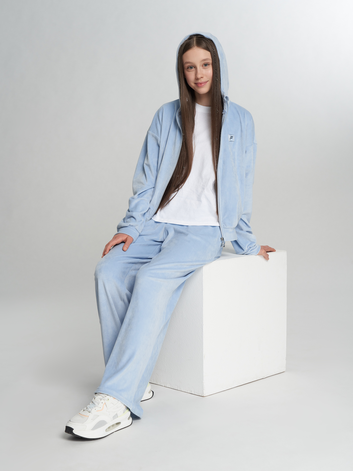 Костюм для девочек FILA, Голубой
Костюм для девочек FILA, Голубой