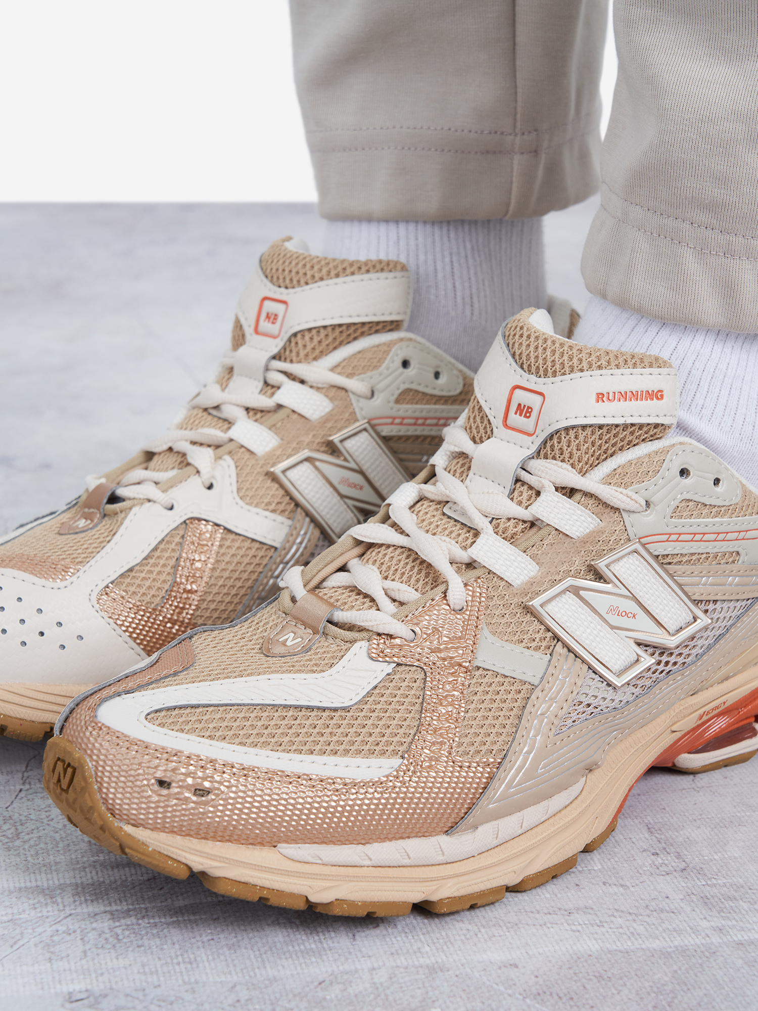 фото Кроссовки мужские new balance 1906 u, бежевый