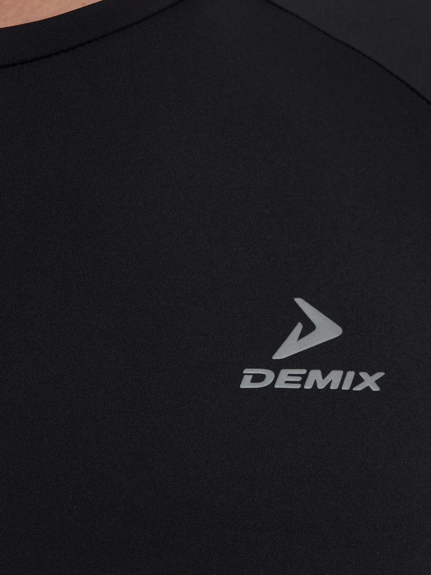 фото Лонгслив мужской demix, черный