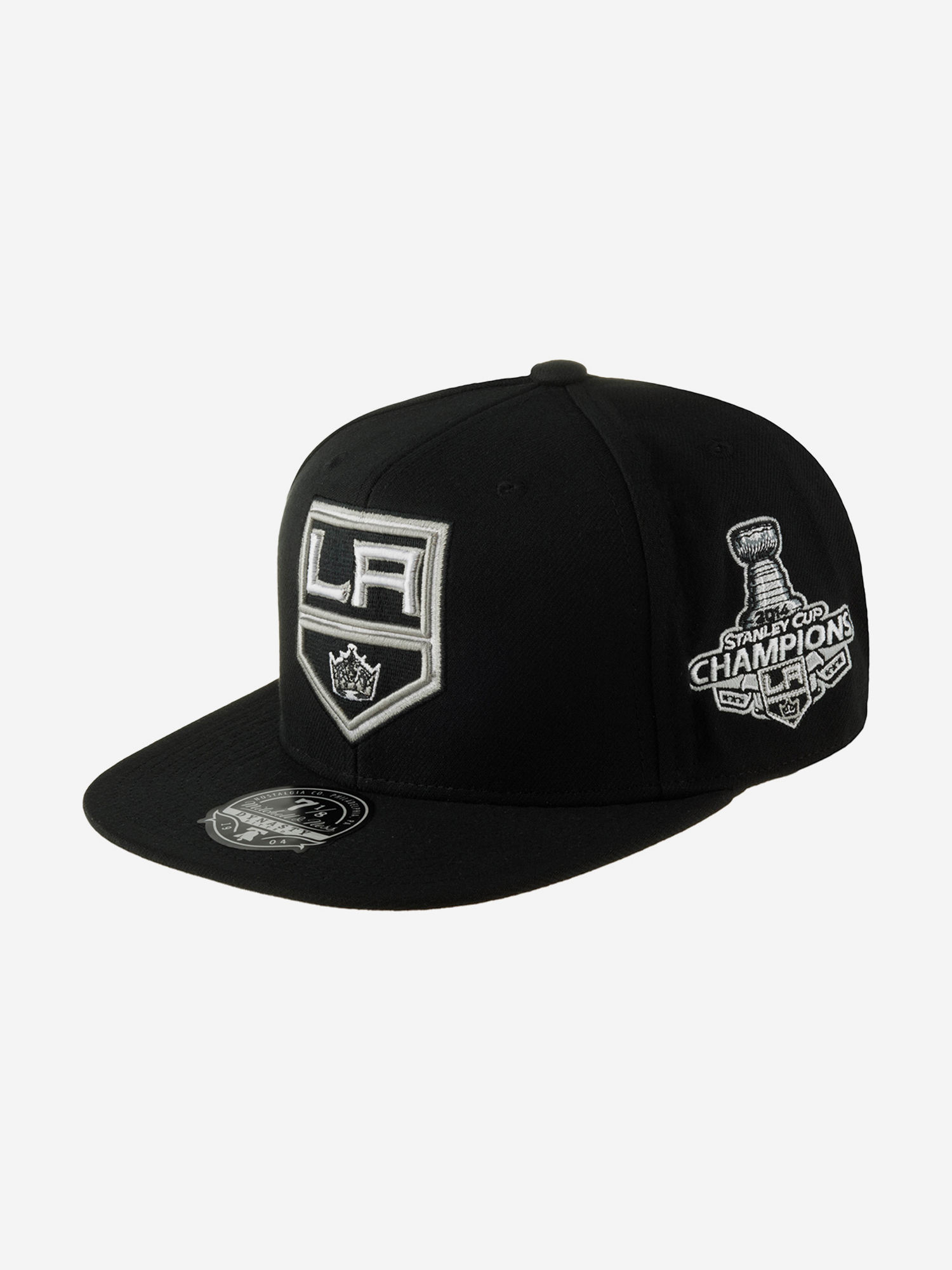 Бейсболка с прямым козырьком MITCHELL NESS 6HSFLR22464-LAKBLCK Los Angeles Kings NHL (черный), Черный
Бейсболка с прямым козырьком MITCHELL NESS 6HSFLR22464-LAKBLCK Los Angeles Kings NHL (черный), Черный