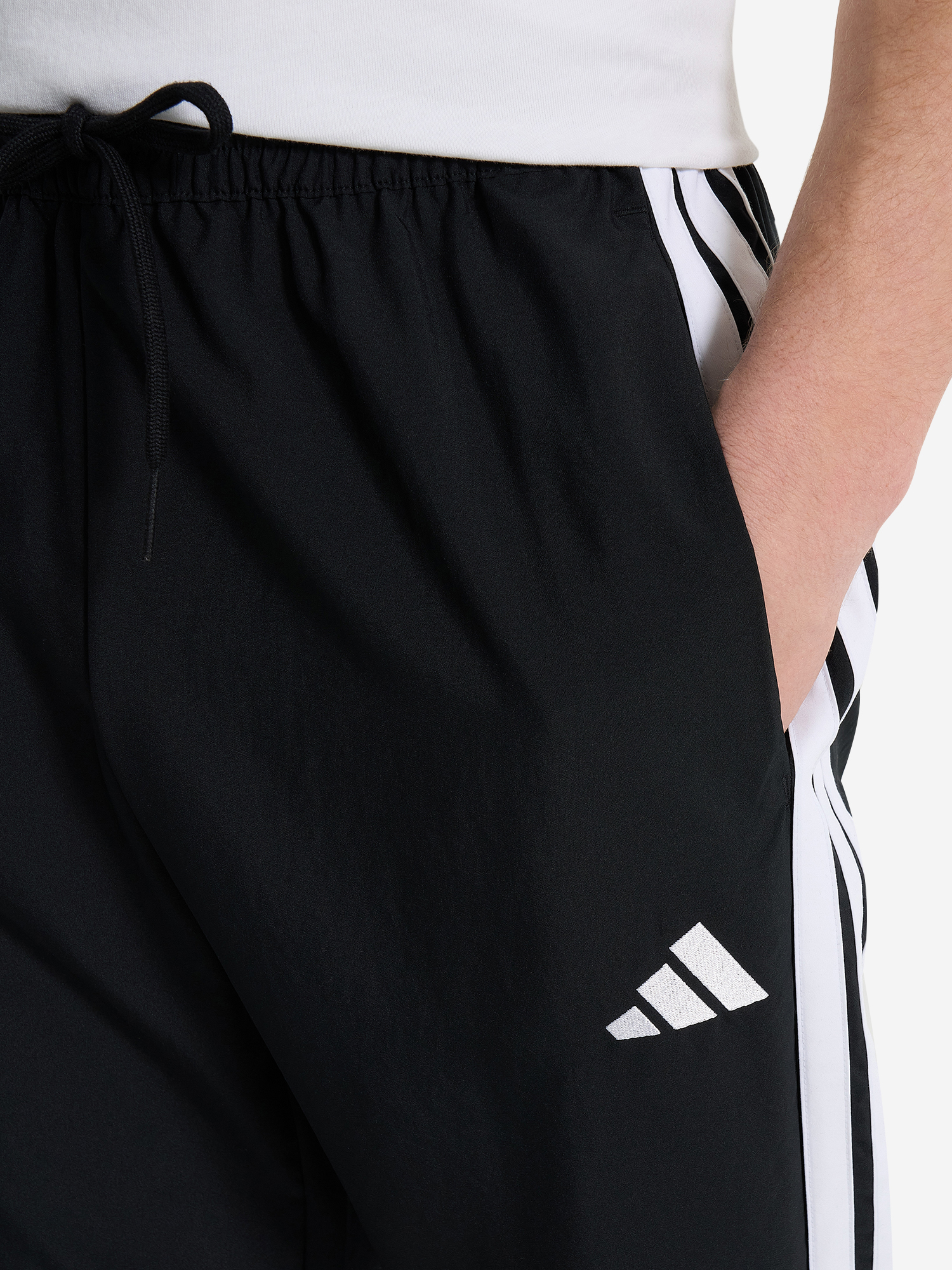 фото Брюки мужские adidas, черный