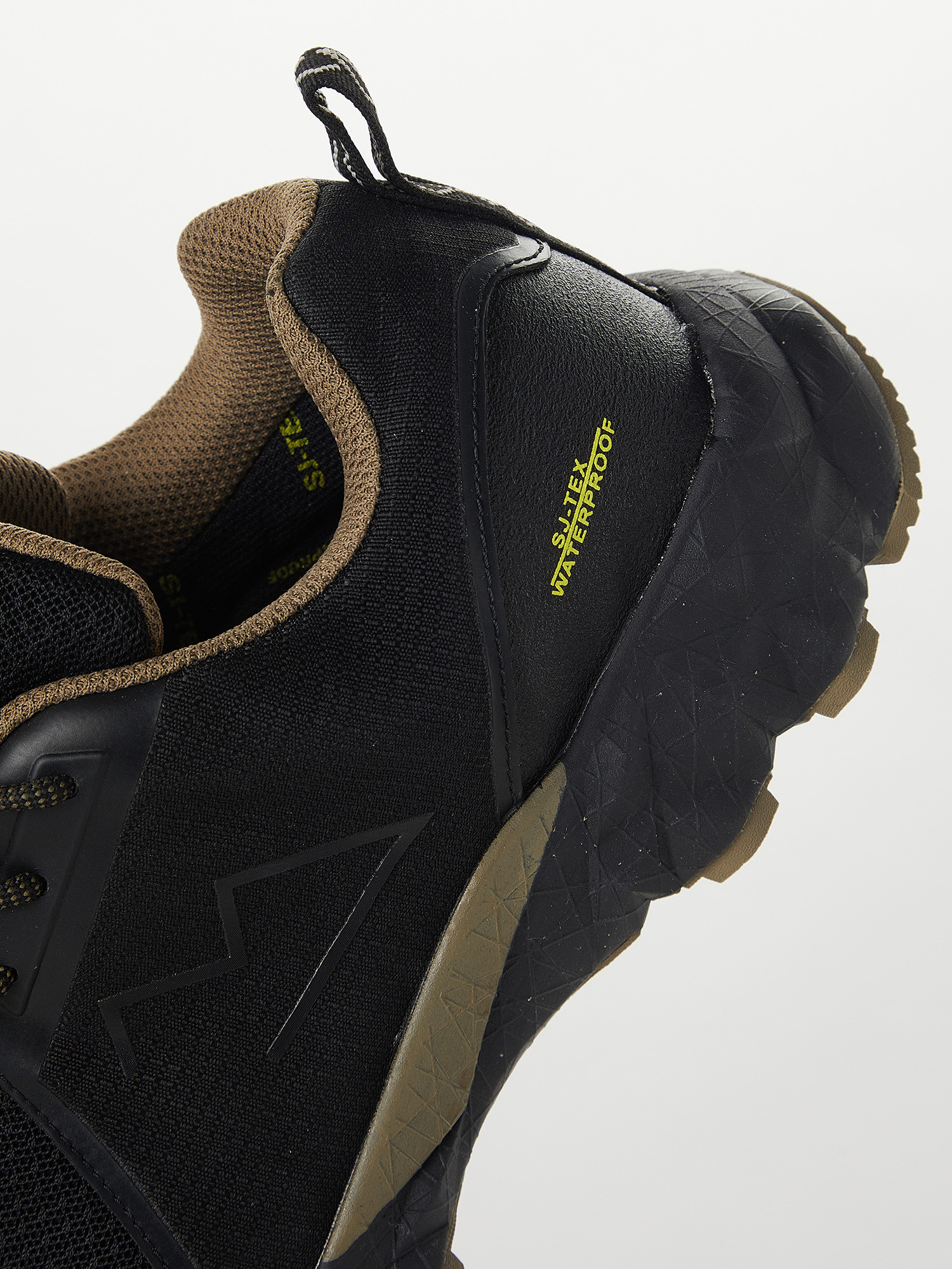 фото Кроссовки мужские safety jogger taman, черный