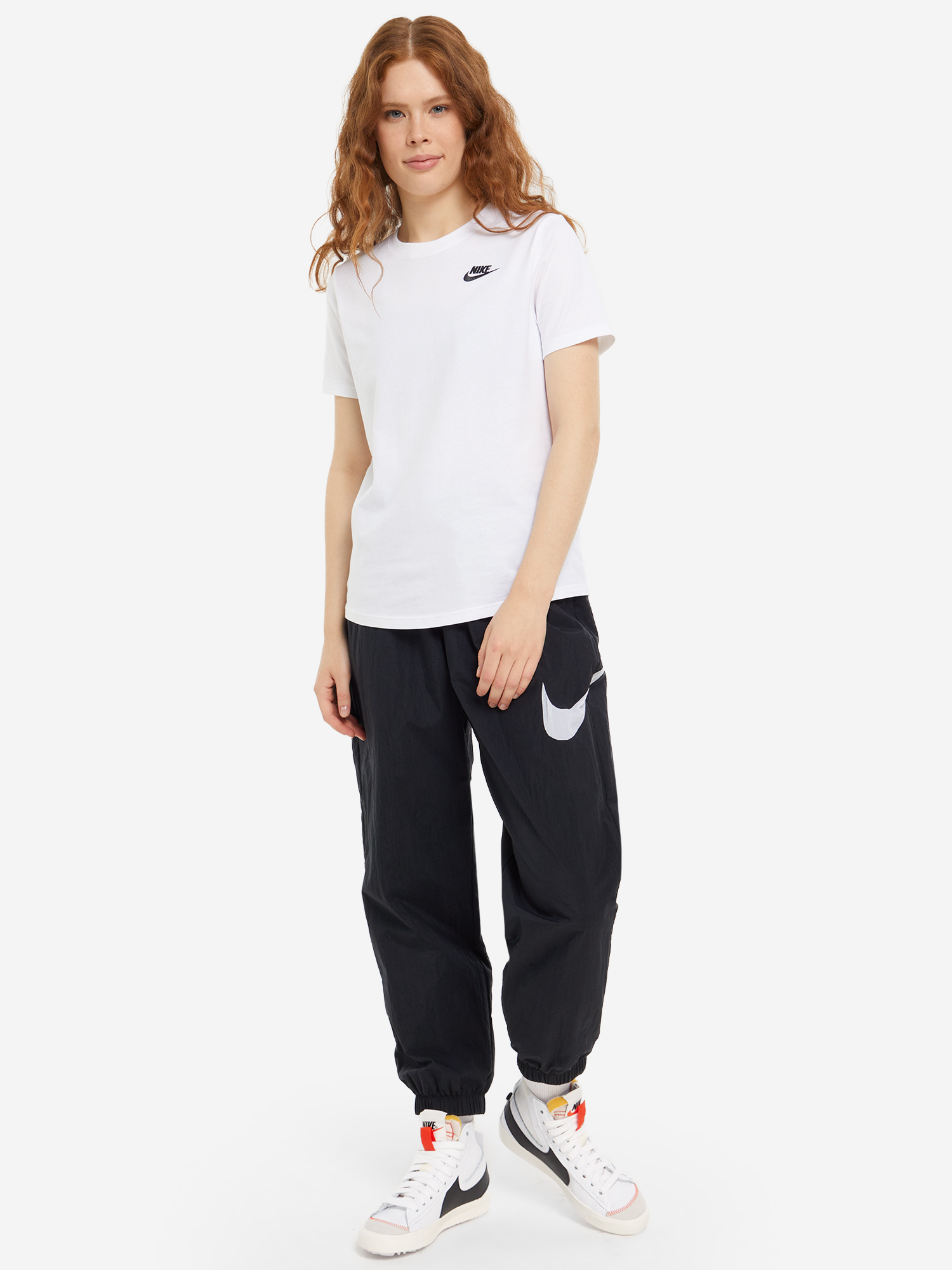 фото Футболка женская nike club essentials, белый