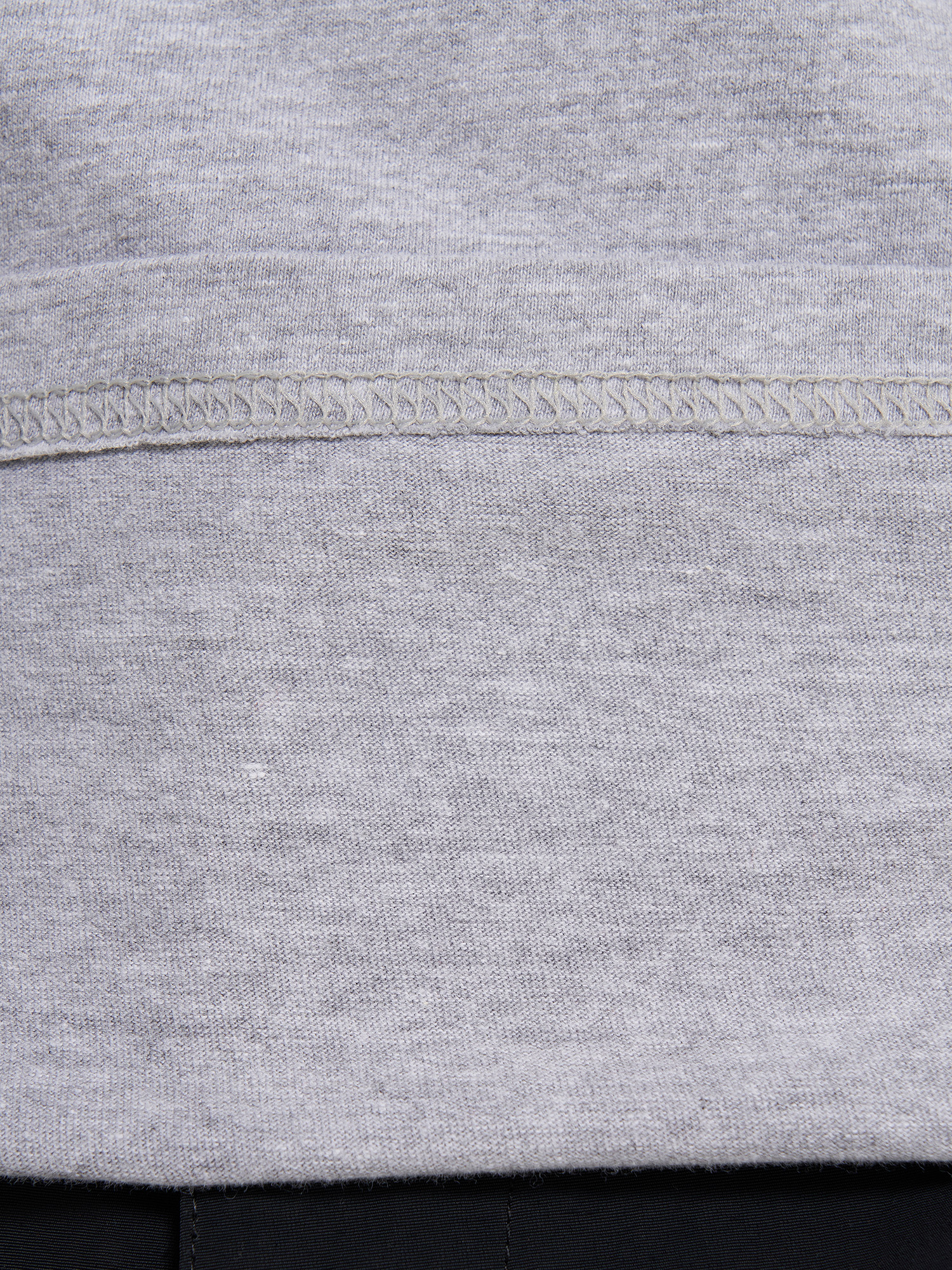 фото Лонгслив мужской mountain hardwear back logo, серый