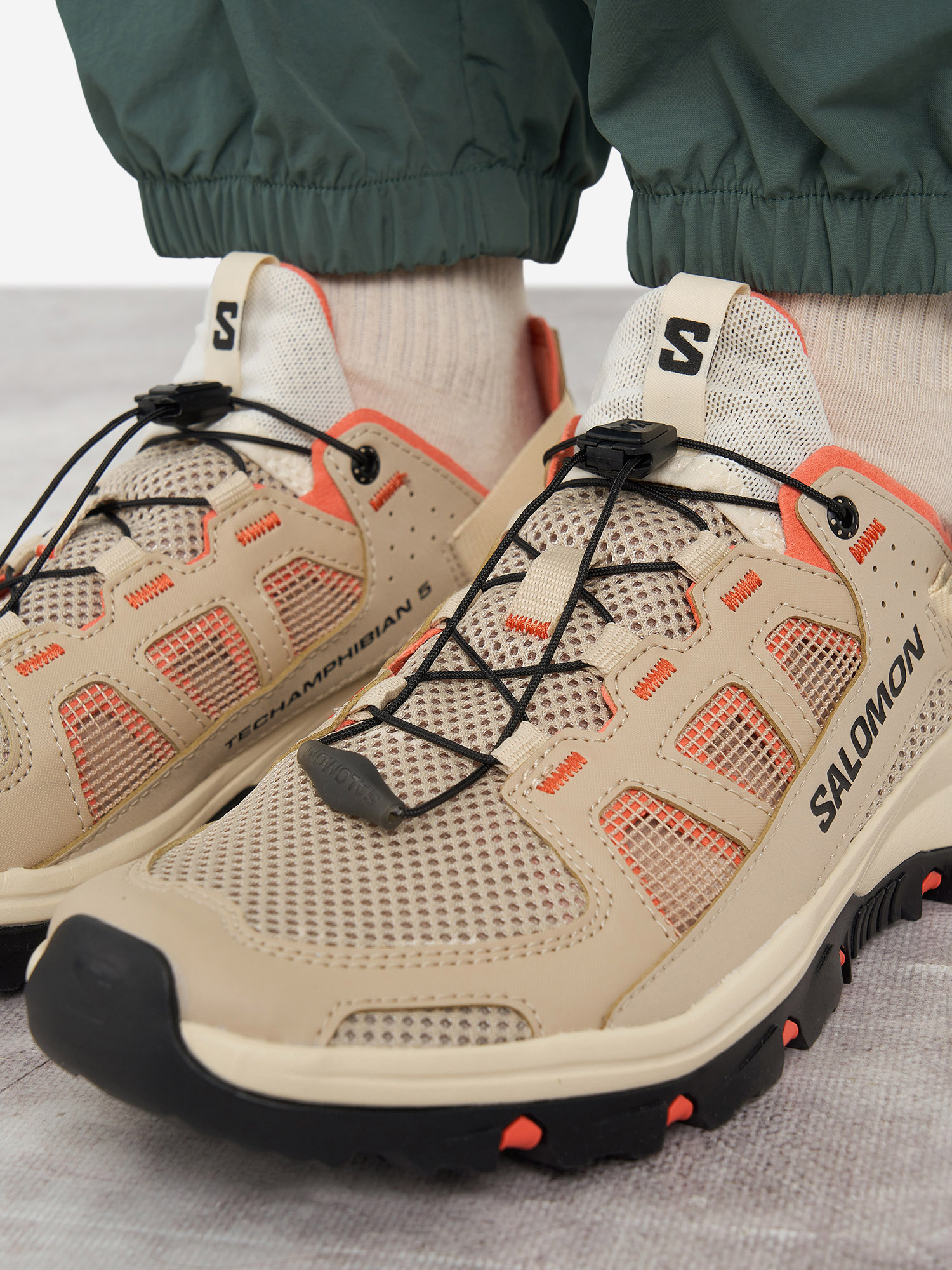 фото Кроссовки женские salomon techamphibian 5, бежевый