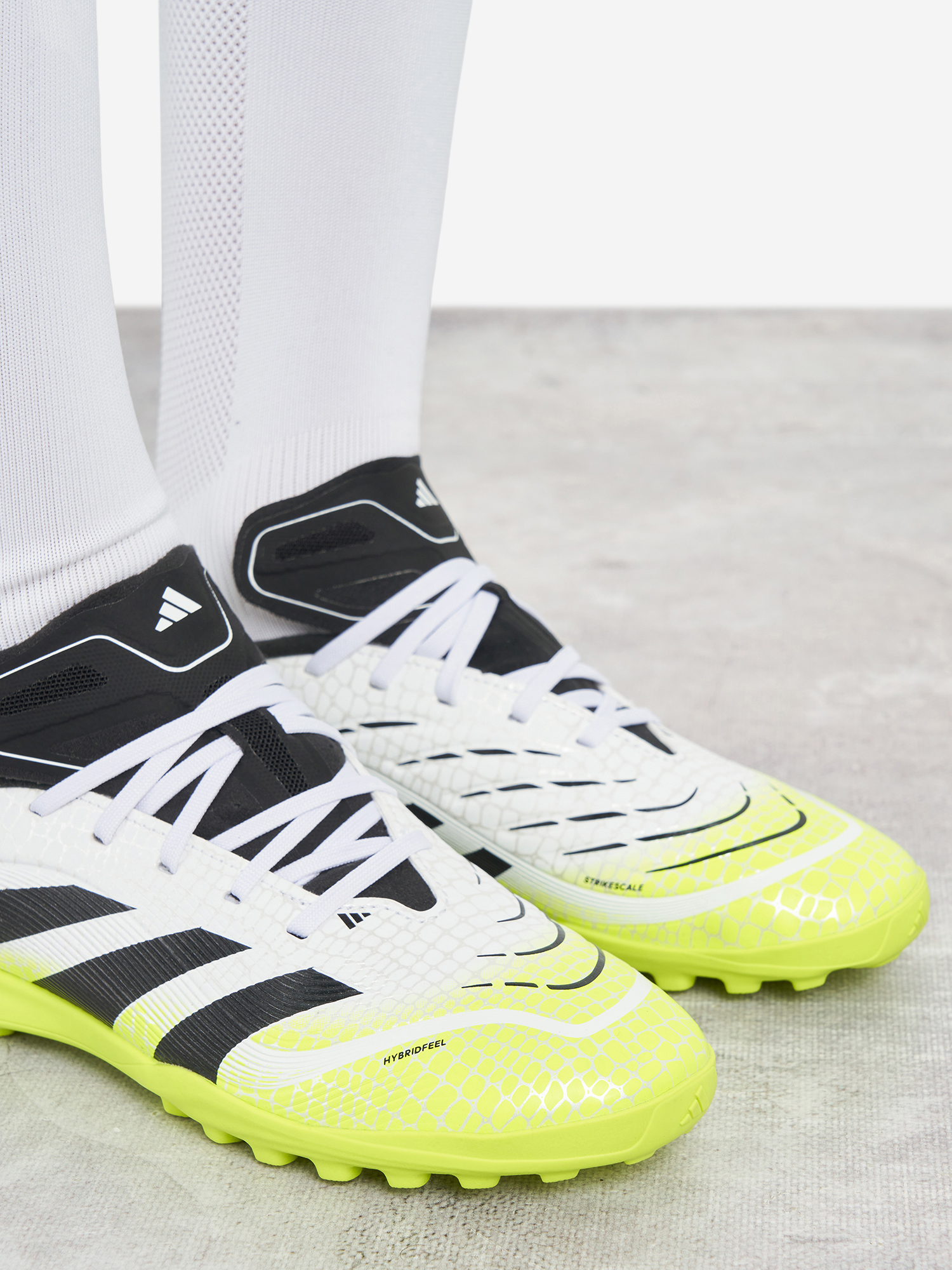 фото Бутсы для мальчиков adidas predator league, белый