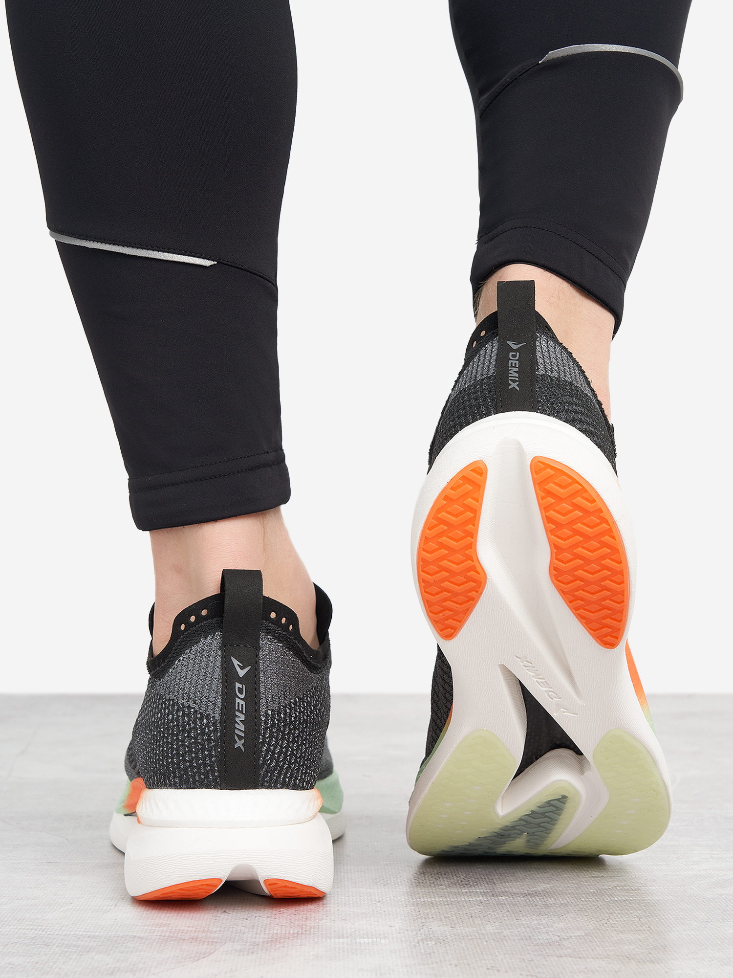 фото Кроссовки мужские demix pacer enrlitepro knit, серый