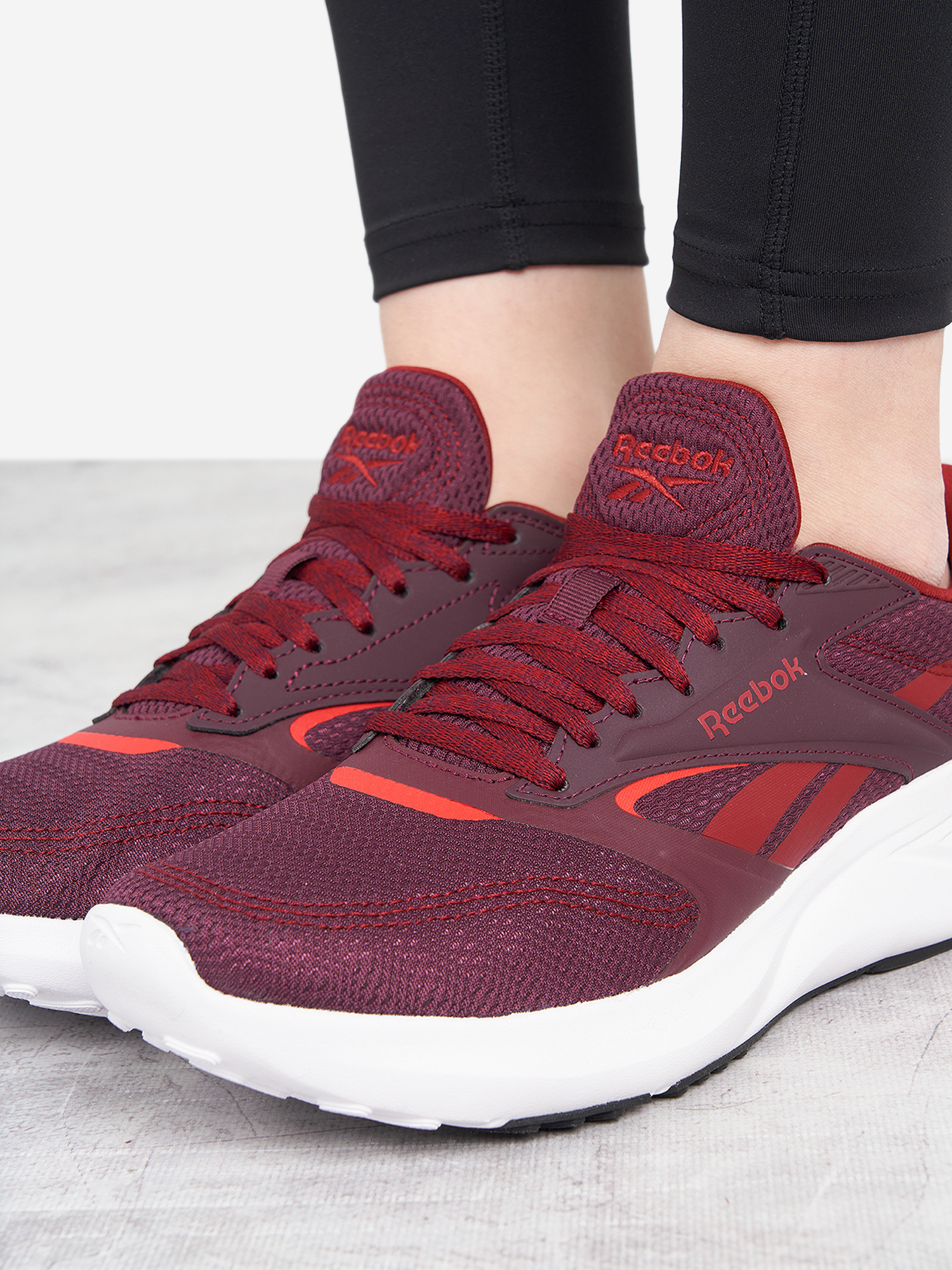 фото Кроссовки женские reebok energen tech 2, красный