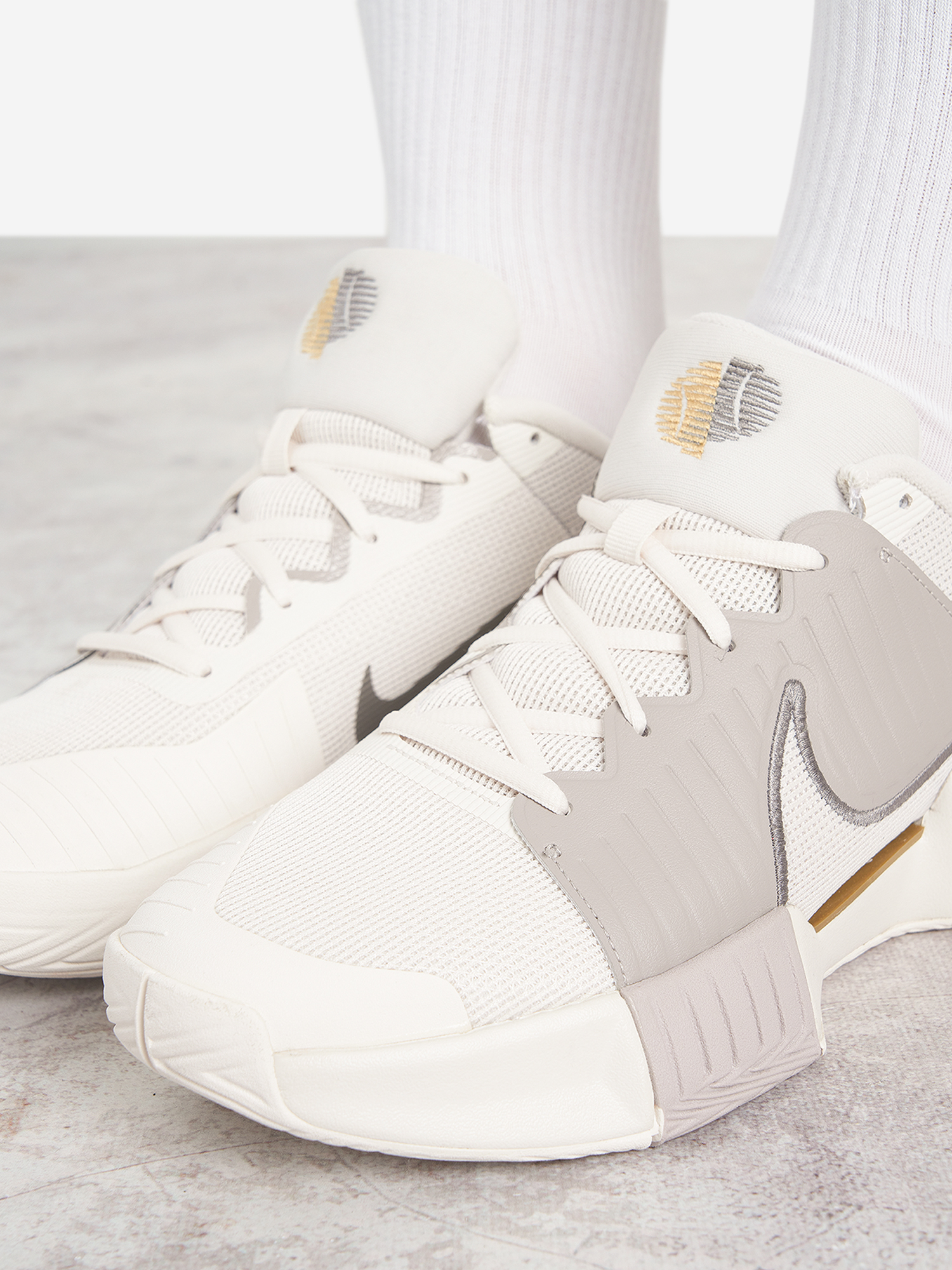 фото Кроссовки мужские nike gp challenge pro prm, серый