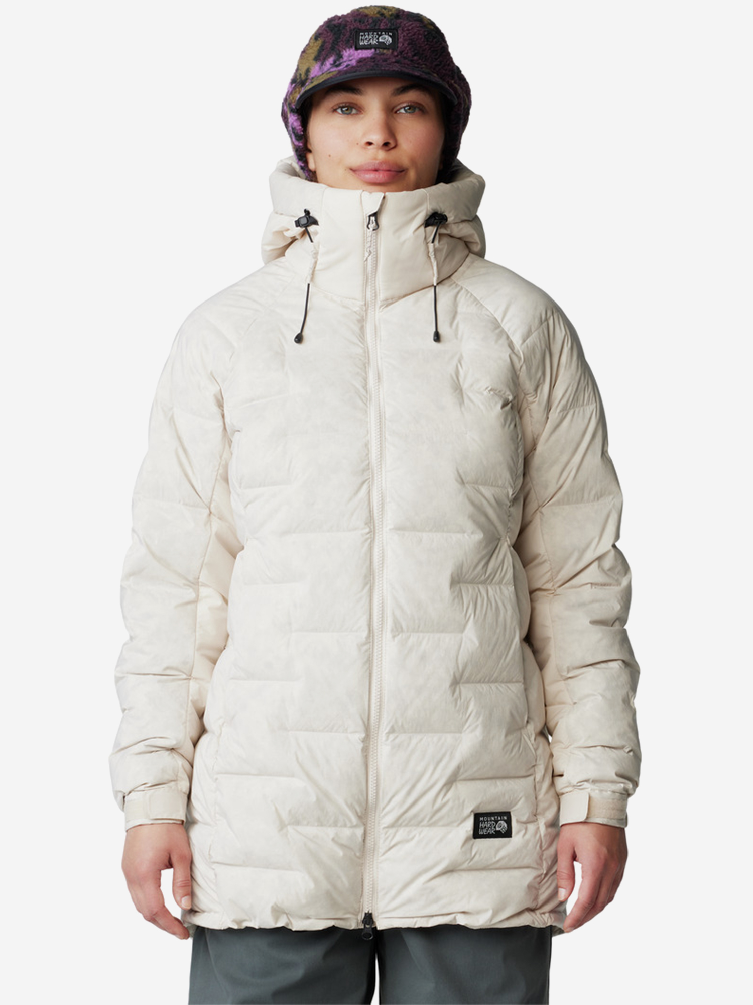 фото Пуховик женский mountain hardwear stretchdown, бежевый