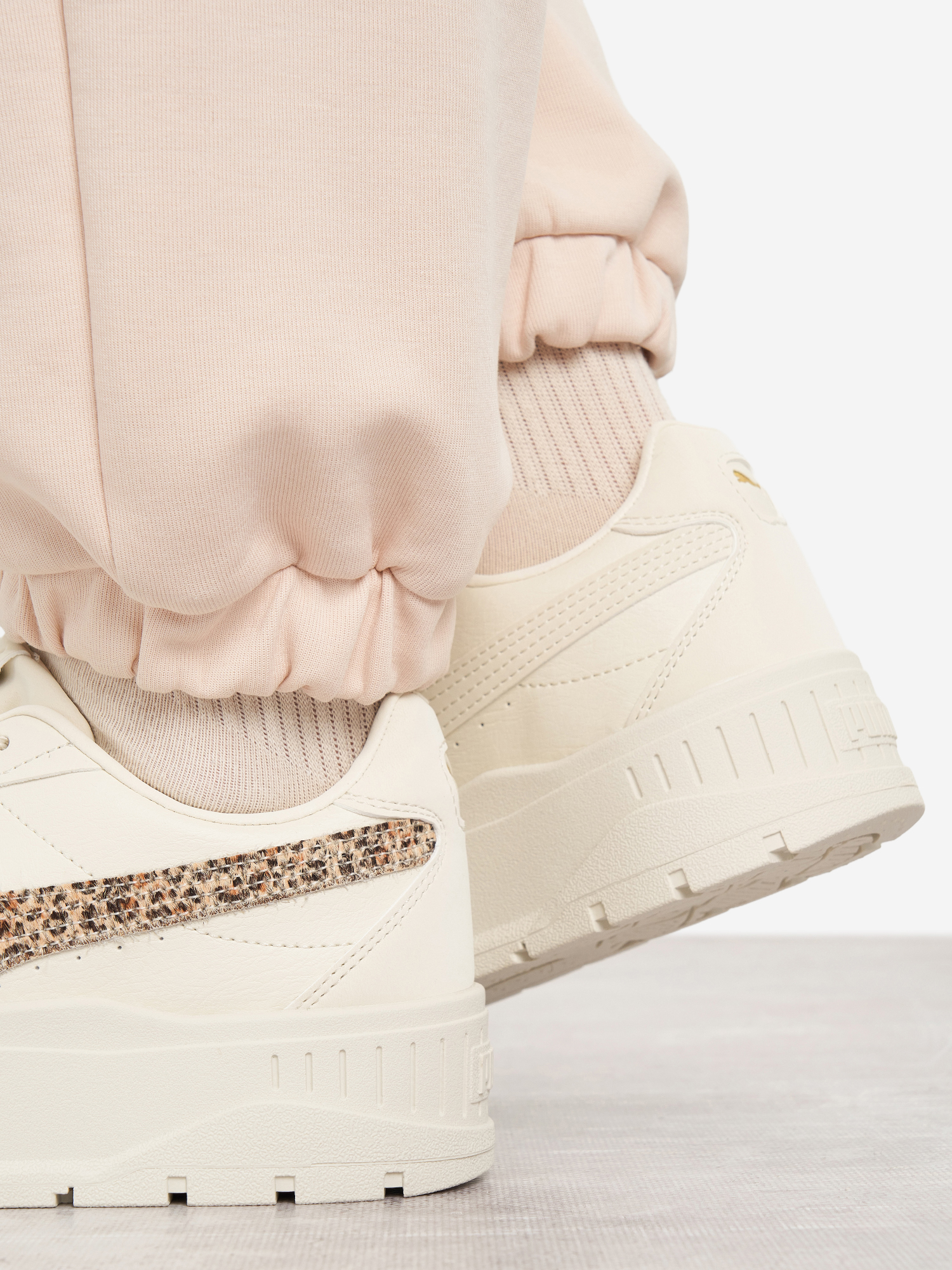 фото Кеды женские puma karmen ii animal flair, бежевый